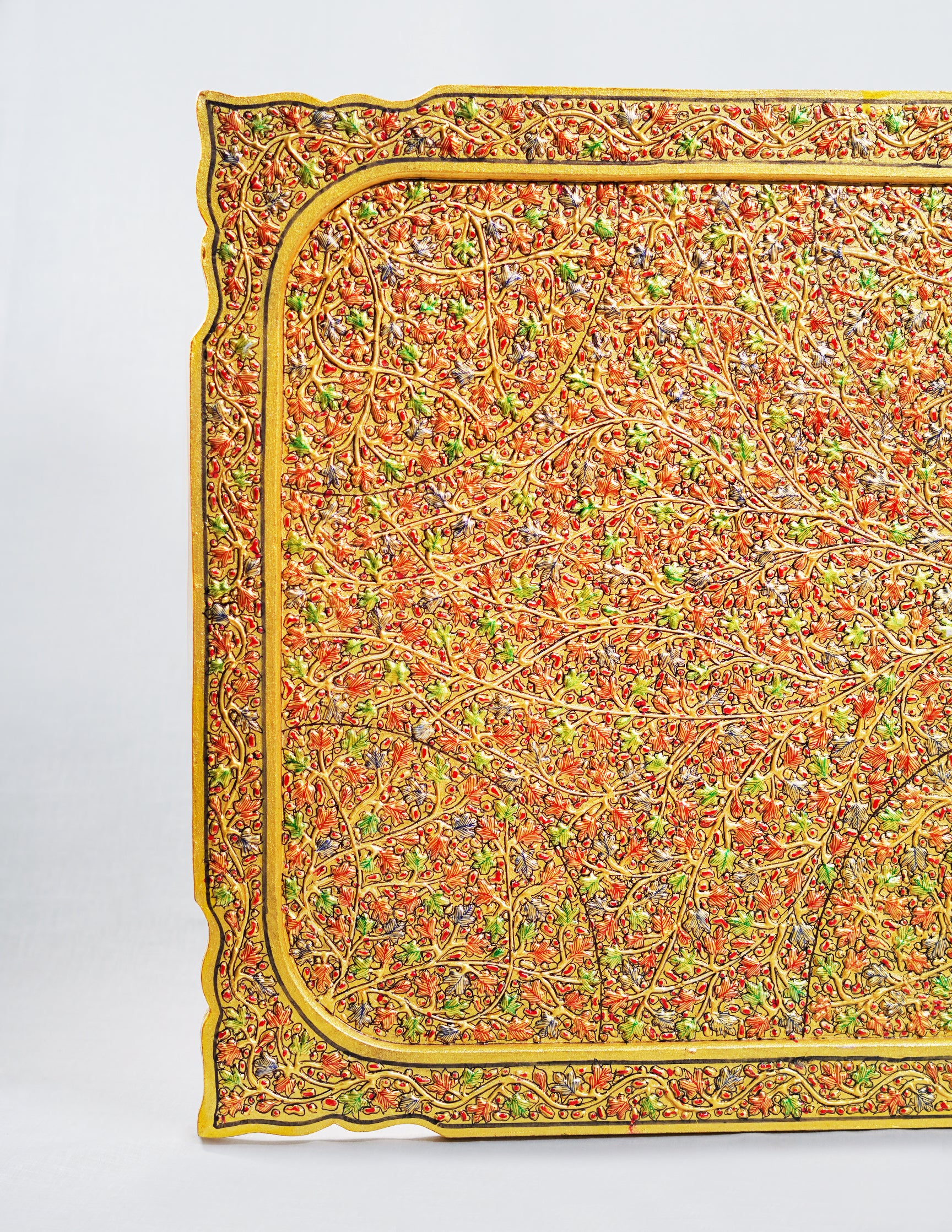 Handmade Kashmir Papier-Mâché Wall Panel — Hand-Painted Design | 45 cm (L) × 45 cm (B) × 1 cm (H)