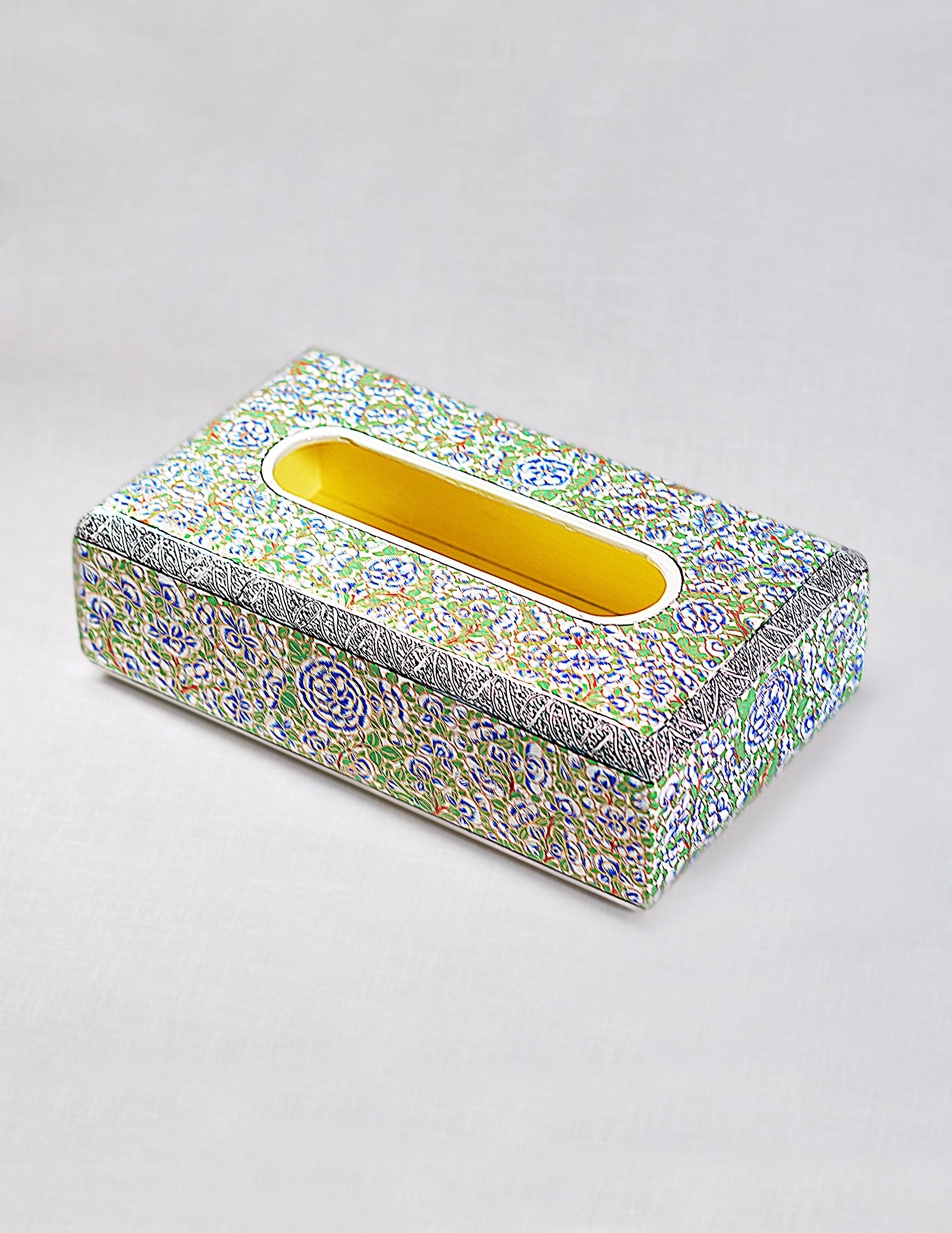 Handmade Kashmir Papier-Mâché Tissue Box — Hand-Painted Design | 14.5 cm (L) × 25 cm (B) × 7.5 cm (H)