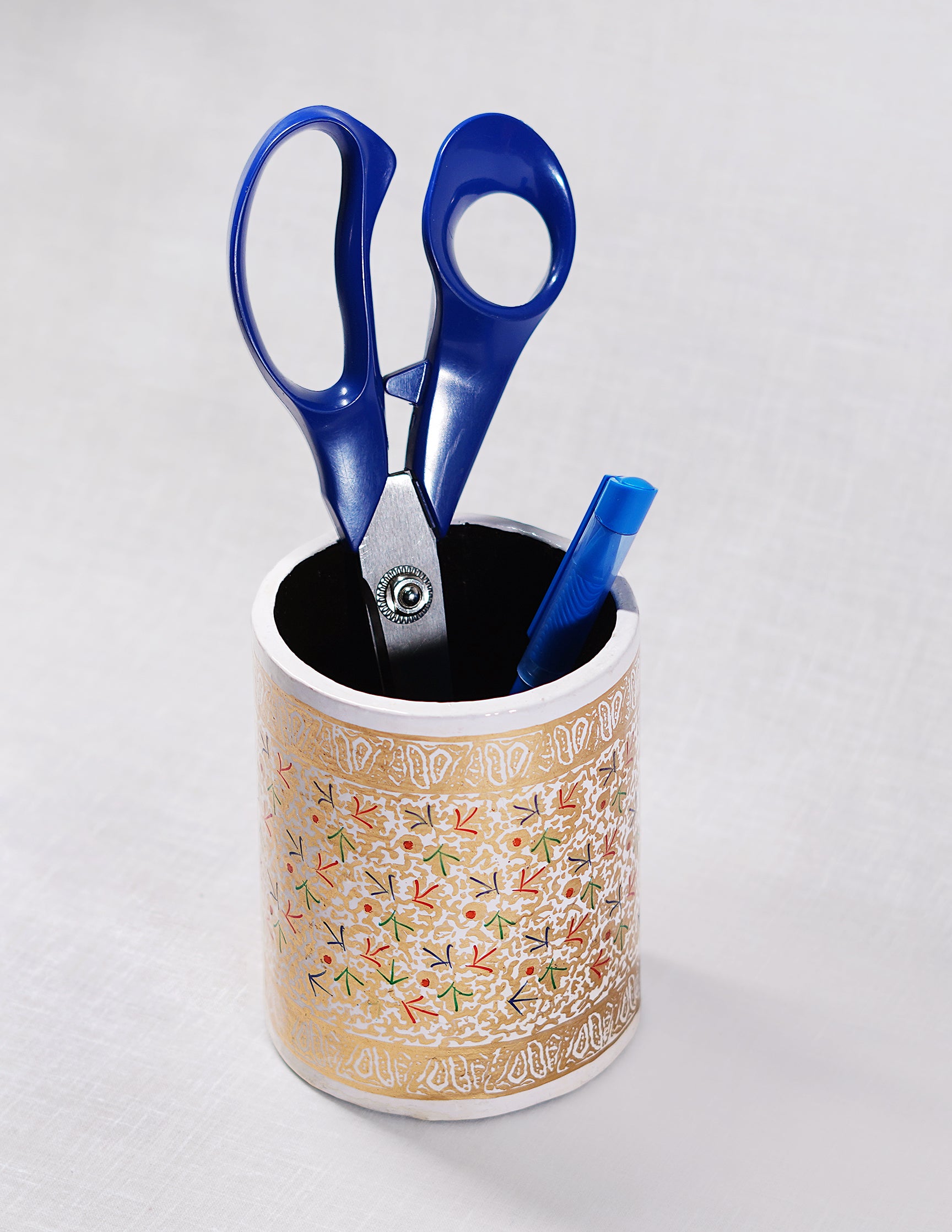 Handmade Kashmir Papier-Mâché Pen Holder — Hand-Painted Design | Ø 7.5 cm × 10.8 cm (H)