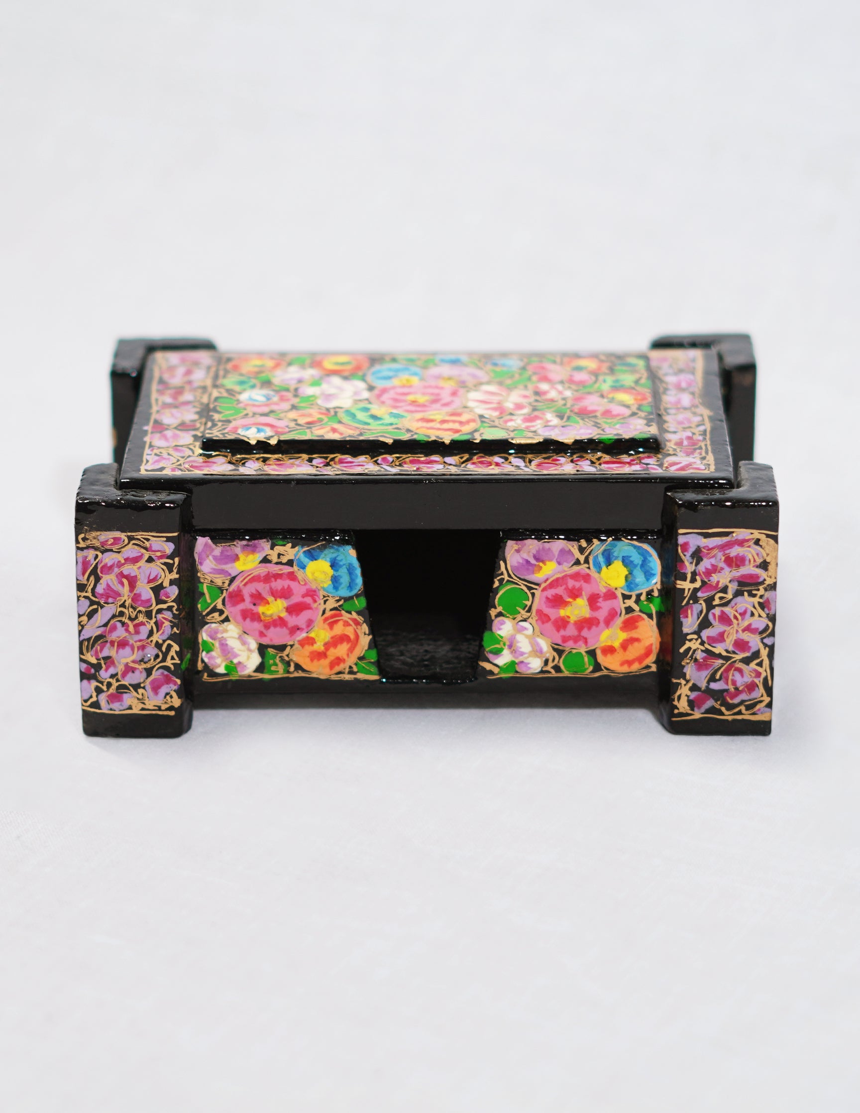 Handmade Kashmir Papier-Mâché Card Box — Hand-Painted Design | 8 cm (L) × 11.5 cm (B) × 4.25 cm (H)