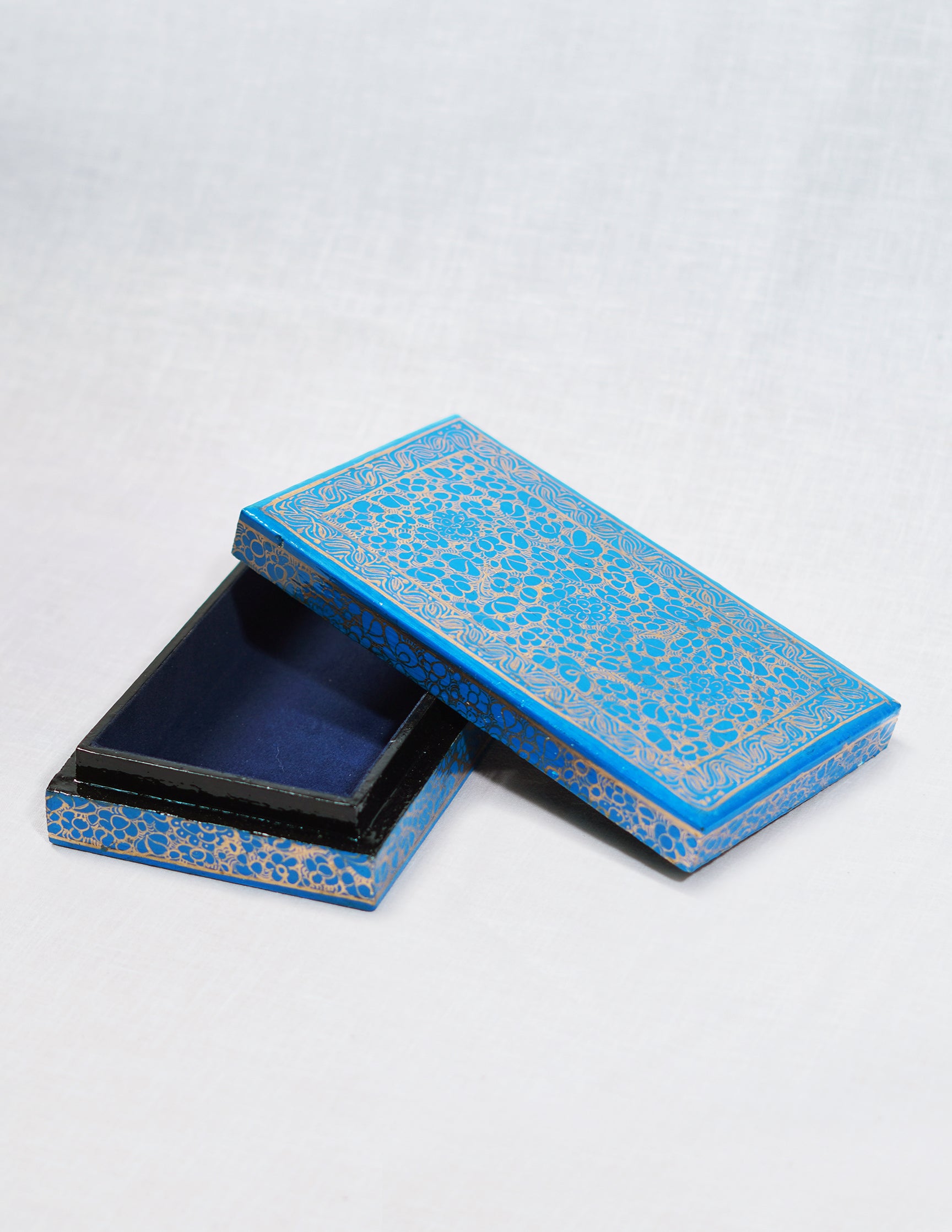Handmade Kashmir Papier-Mâché Flat Box — Hand-Painted Design | 10 cm (L) × 17.5 cm (B) × 3.5 cm (H)