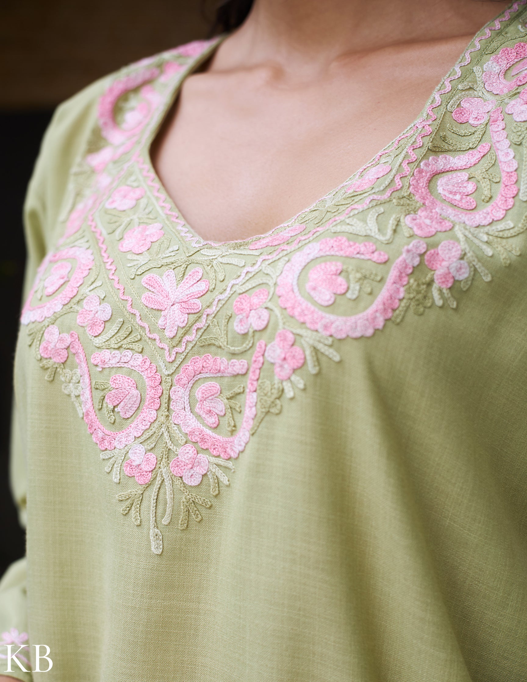 Nigeen Kashmiri Aari Light Green Co-ord Set - Kashmir Box