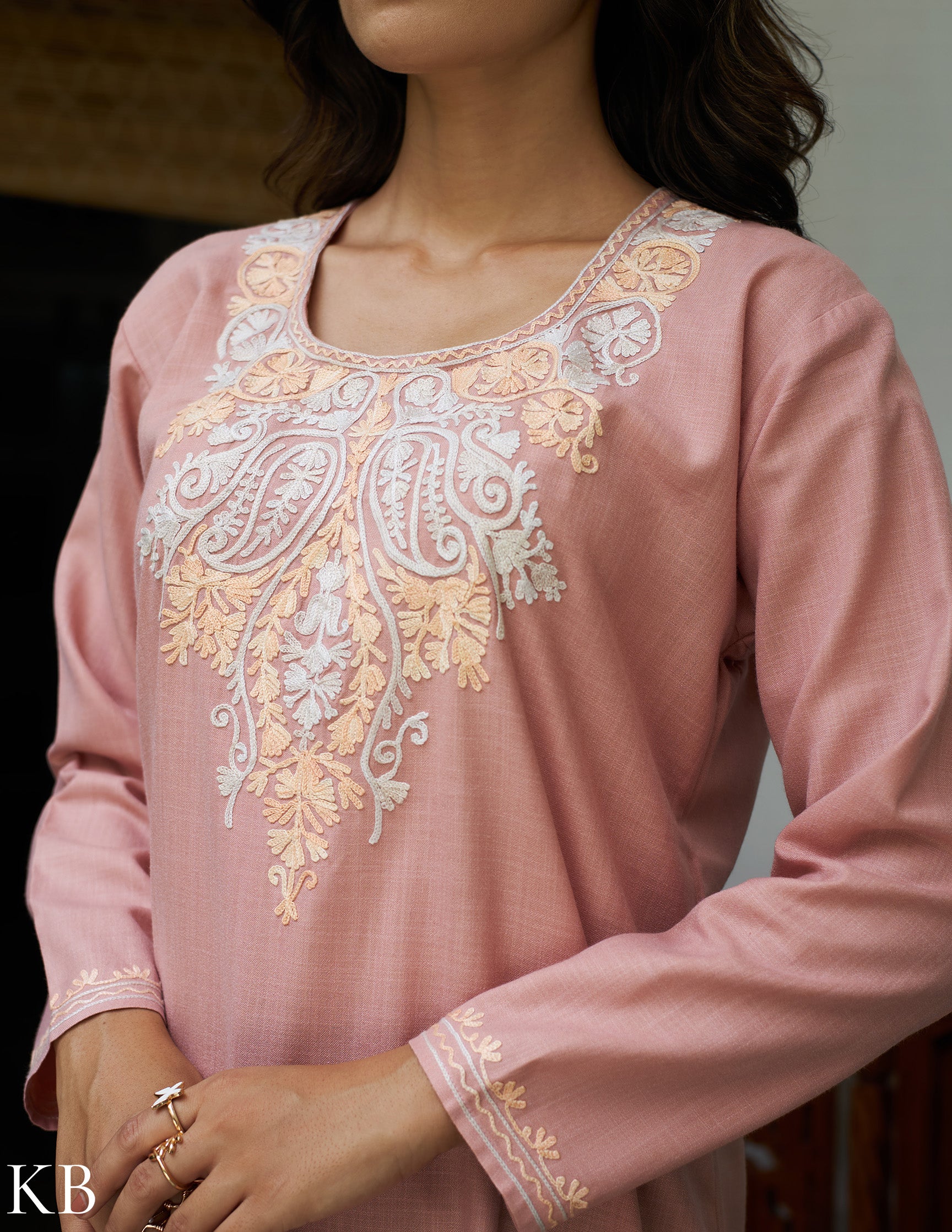Nigeen Kashmiri Aari Dusky Pink Kurti - Kashmir Box
