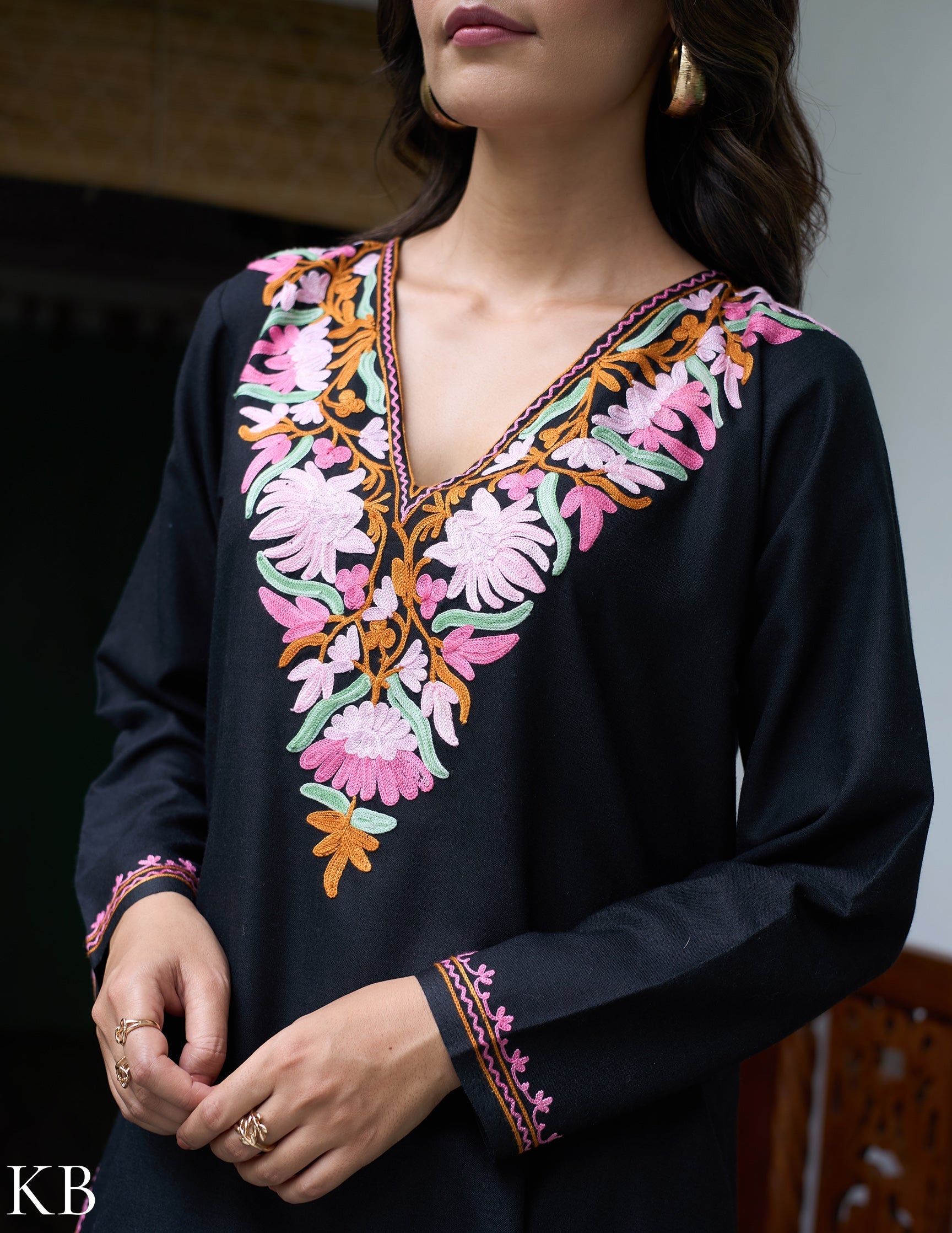 Nigeen Kashmiri Aari Black Co-ord set - Kashmir Box