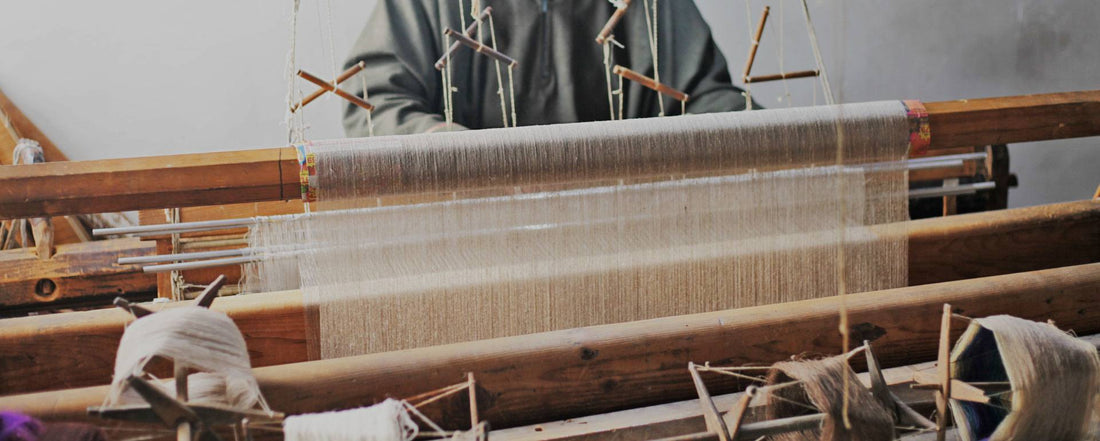 Farooq Ahmad Sofi - Weaving The Fabric of Life – KashmirBox.com