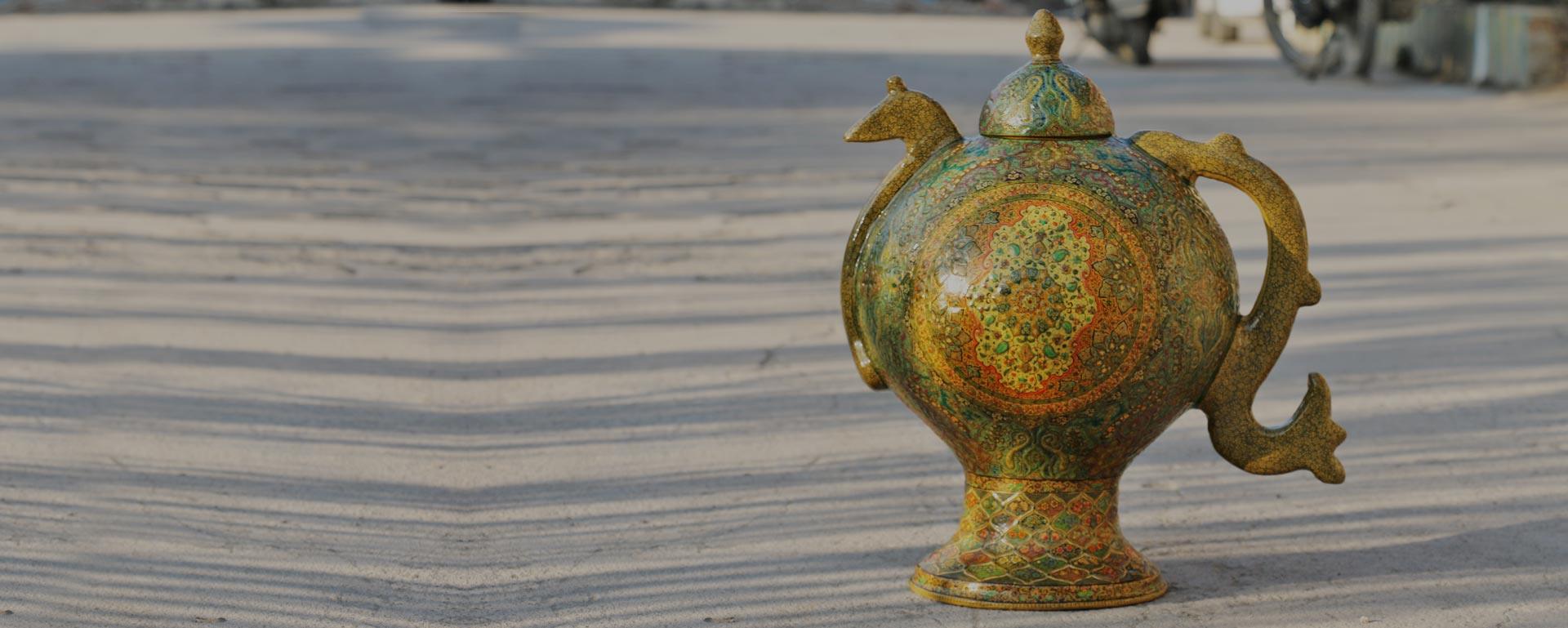 The Golden Hands of Paper Mache - Ghulam Rasool Jan – KashmirBox.com