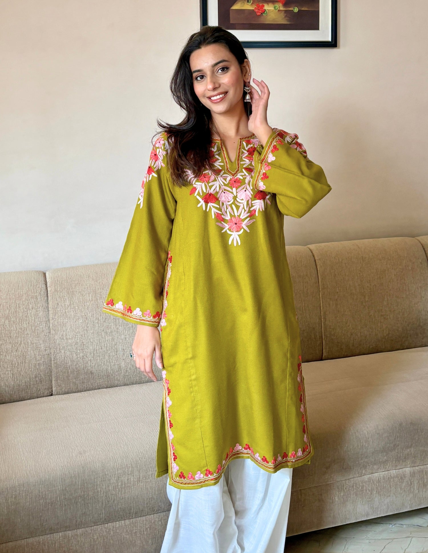 Kashmiri Multi Colour Aari Embroidered Woollen Phiran – Green | Timeless Winter Wear