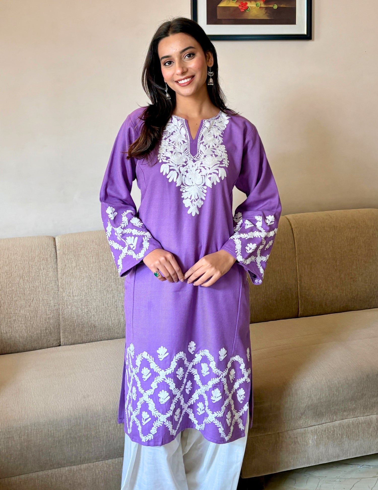 Kashmiri White Aari Embroidered Woollen Phiran – Purple | Timeless Winter Wear
