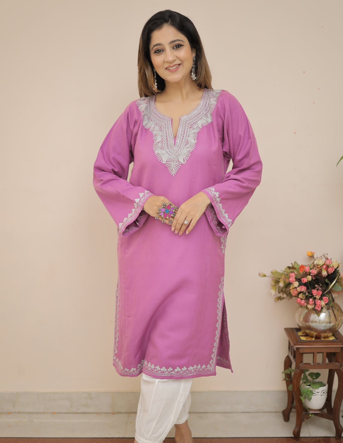 Rang-e-Khizan Orchid Paisley Zari Phiran