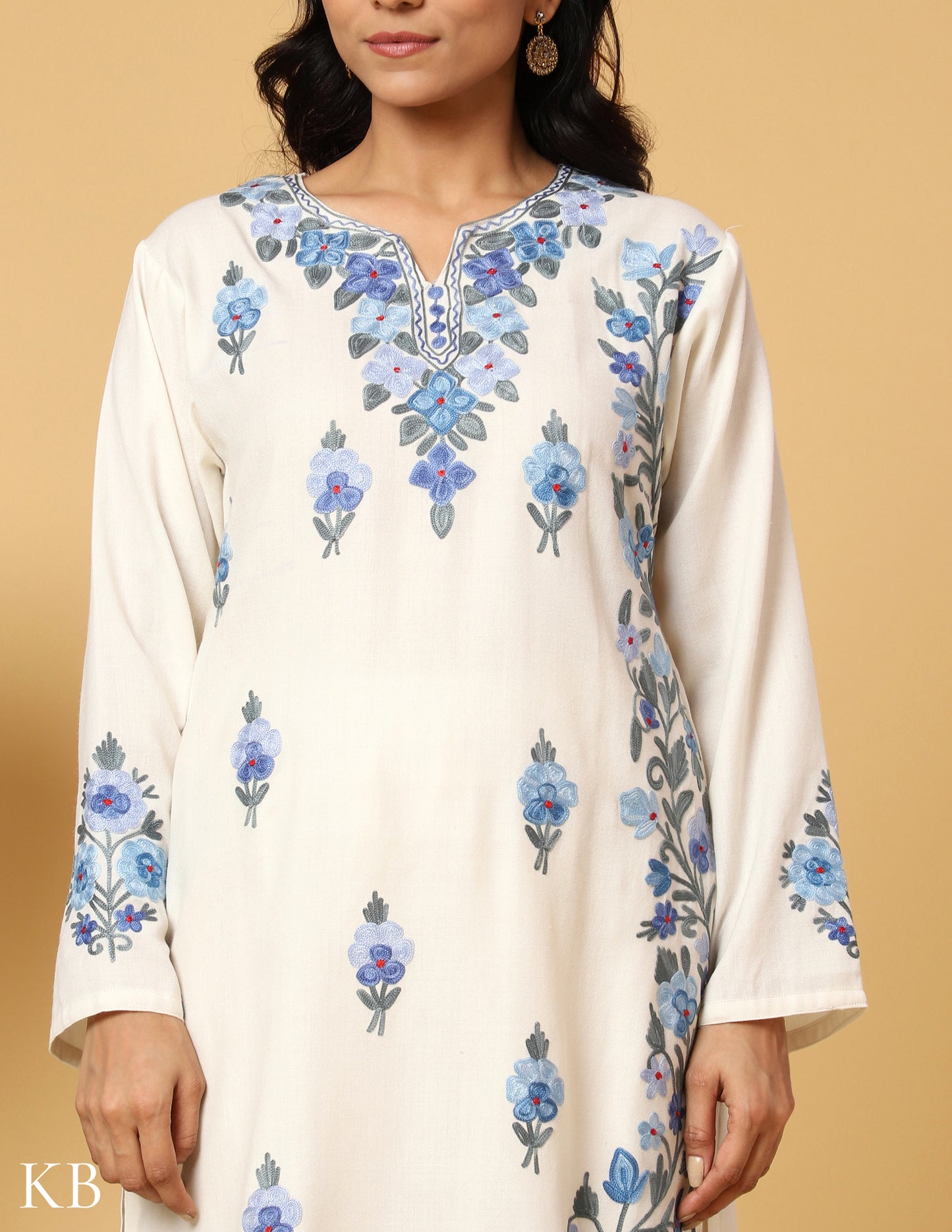 White Aari Embroidered Woolen Suit with Stole - Kashmir Box