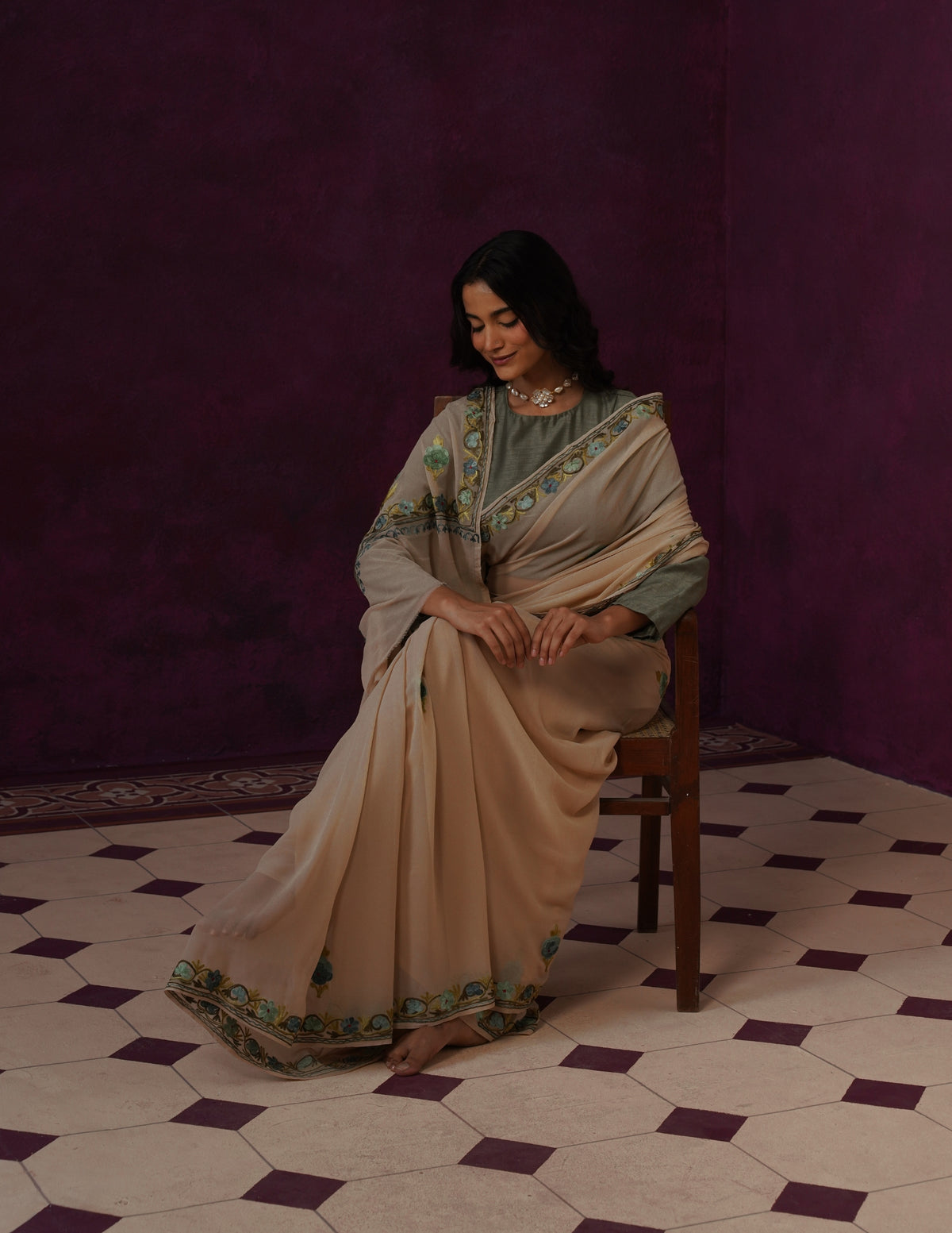 Kashmiri Aari Embroidered Georgette Saree – Beige