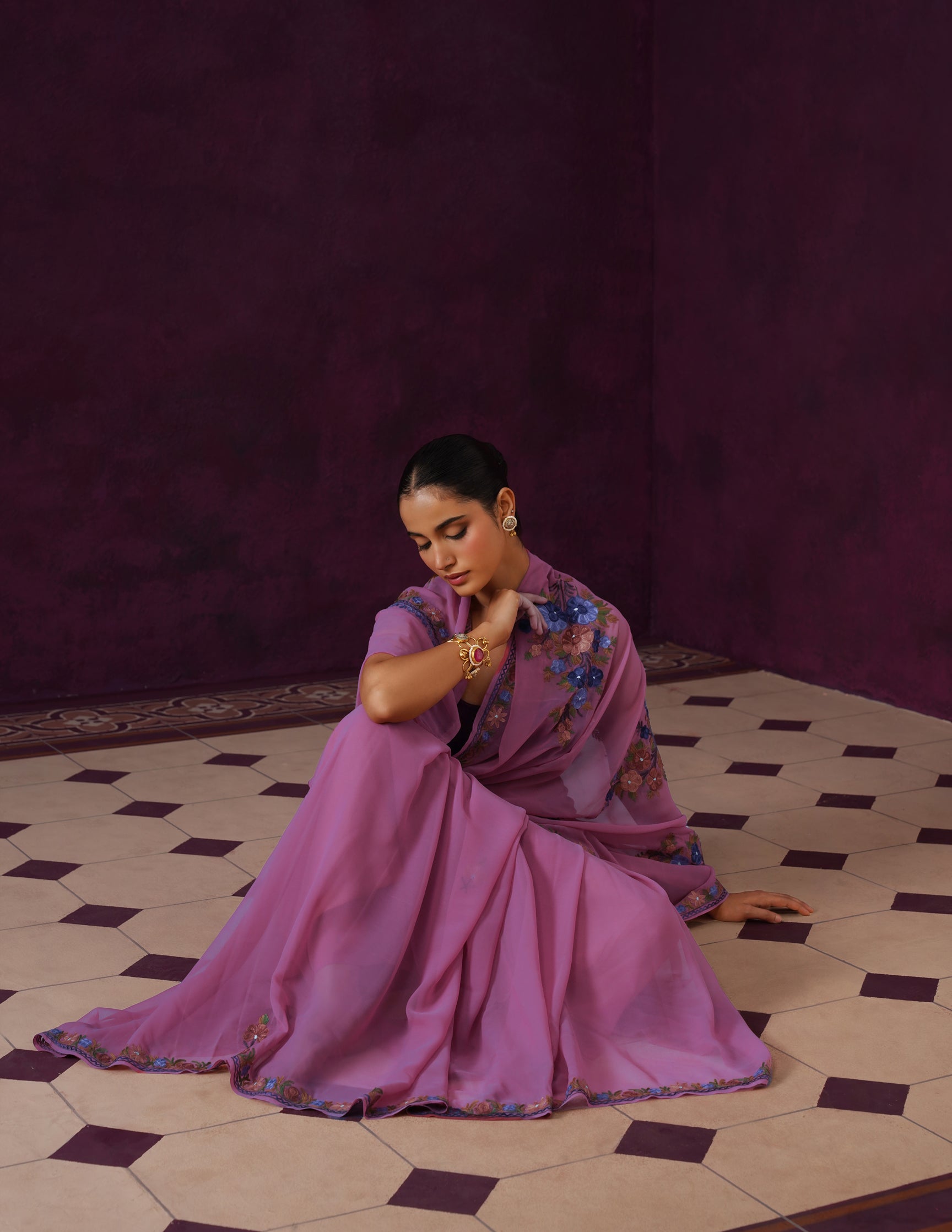Kashmiri Aari Embroidered Georgette Saree – Dusky Purple