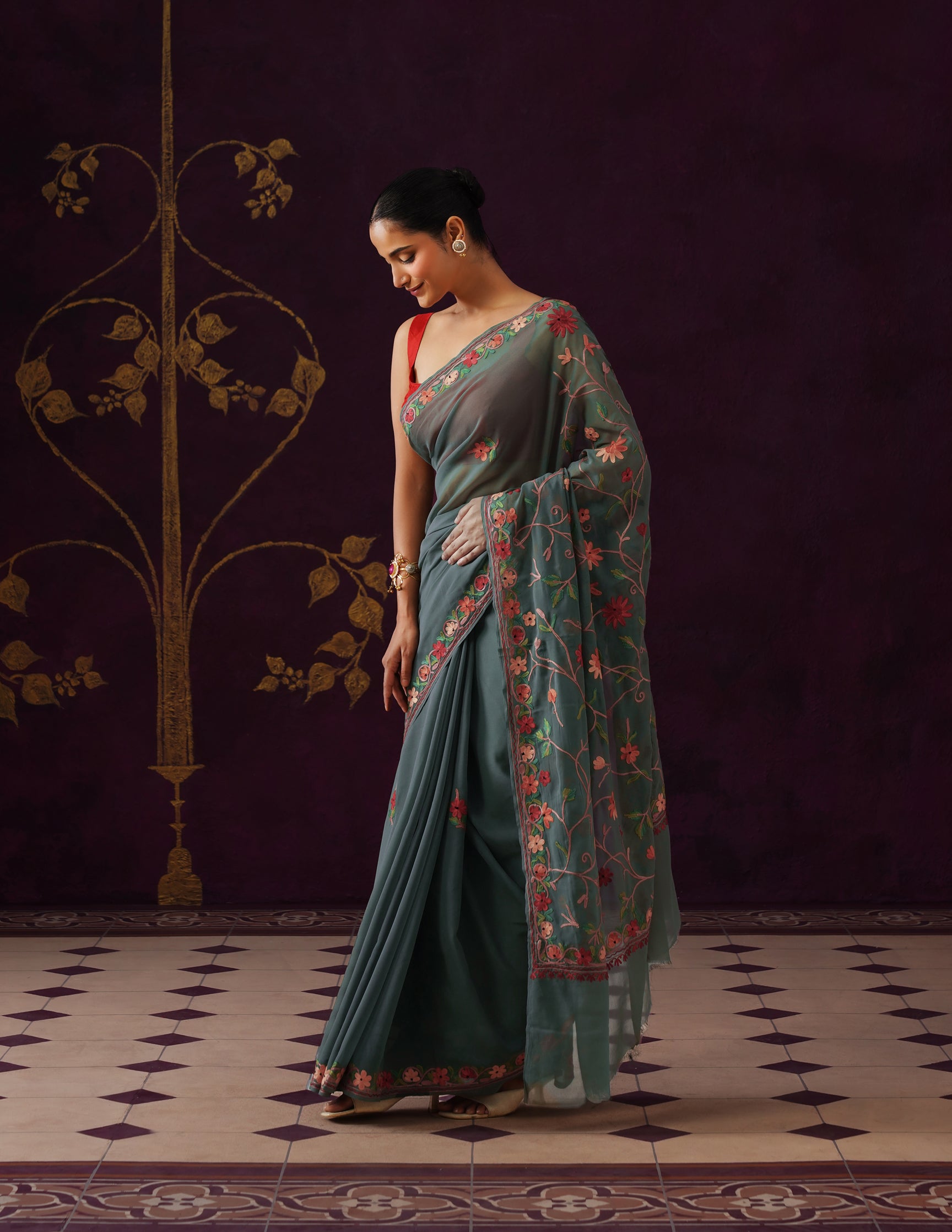 Kashmiri Aari Embroidered Georgette Saree – Pine Green