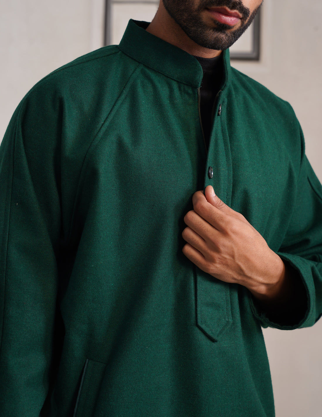 Green Chinese Collar Long Coat-Style Men’s Phiran – Kashmiri Tweed Winter Pheran | HAIDER