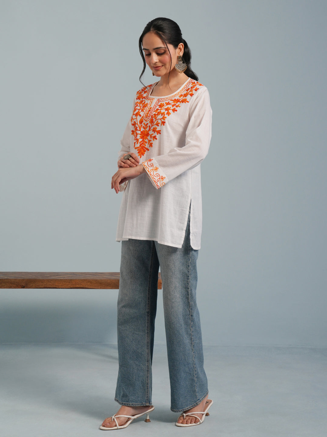White Kashmiri Aari Embroidered Rayon Kurta