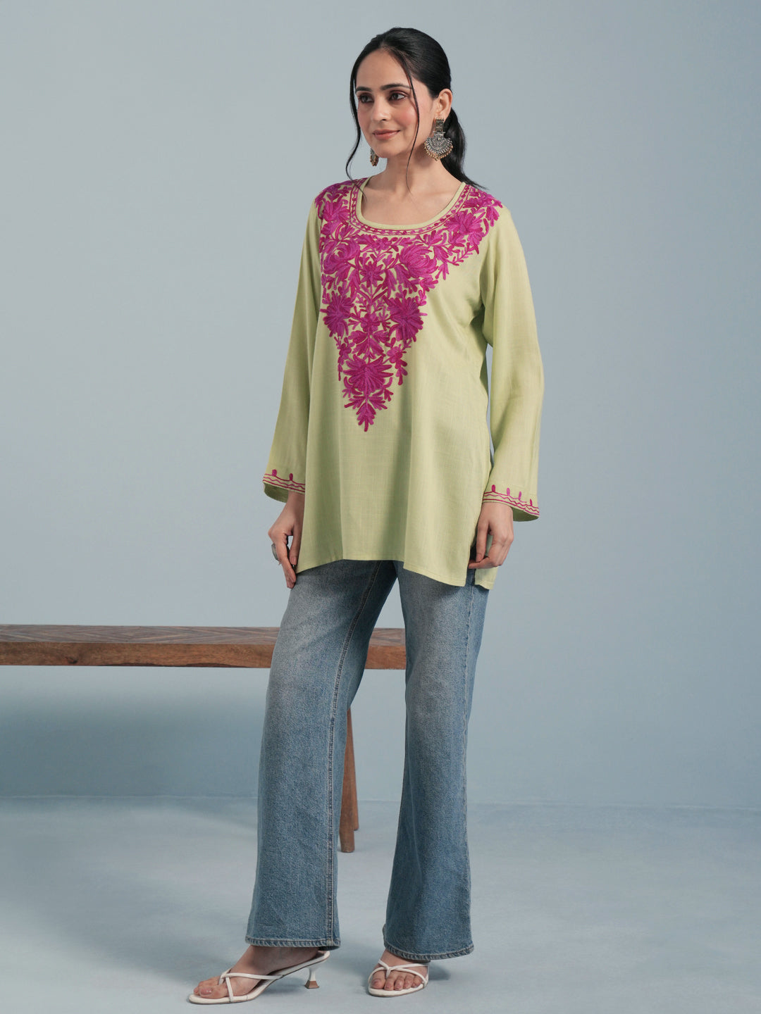 Light Green Kashmiri Aari Embroidered Rayon Kurta