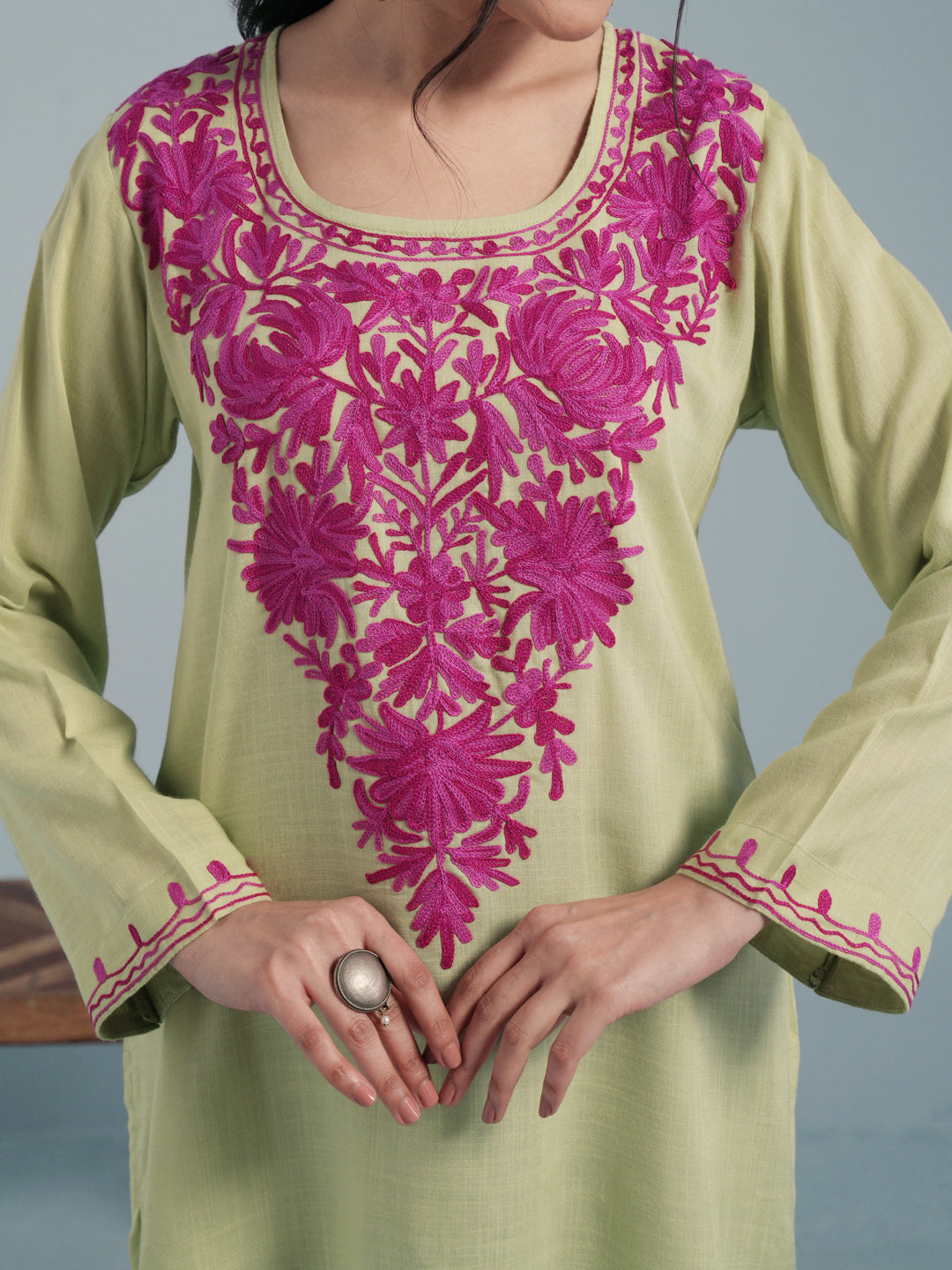 Light Green Kashmiri Aari Embroidered Rayon Kurta