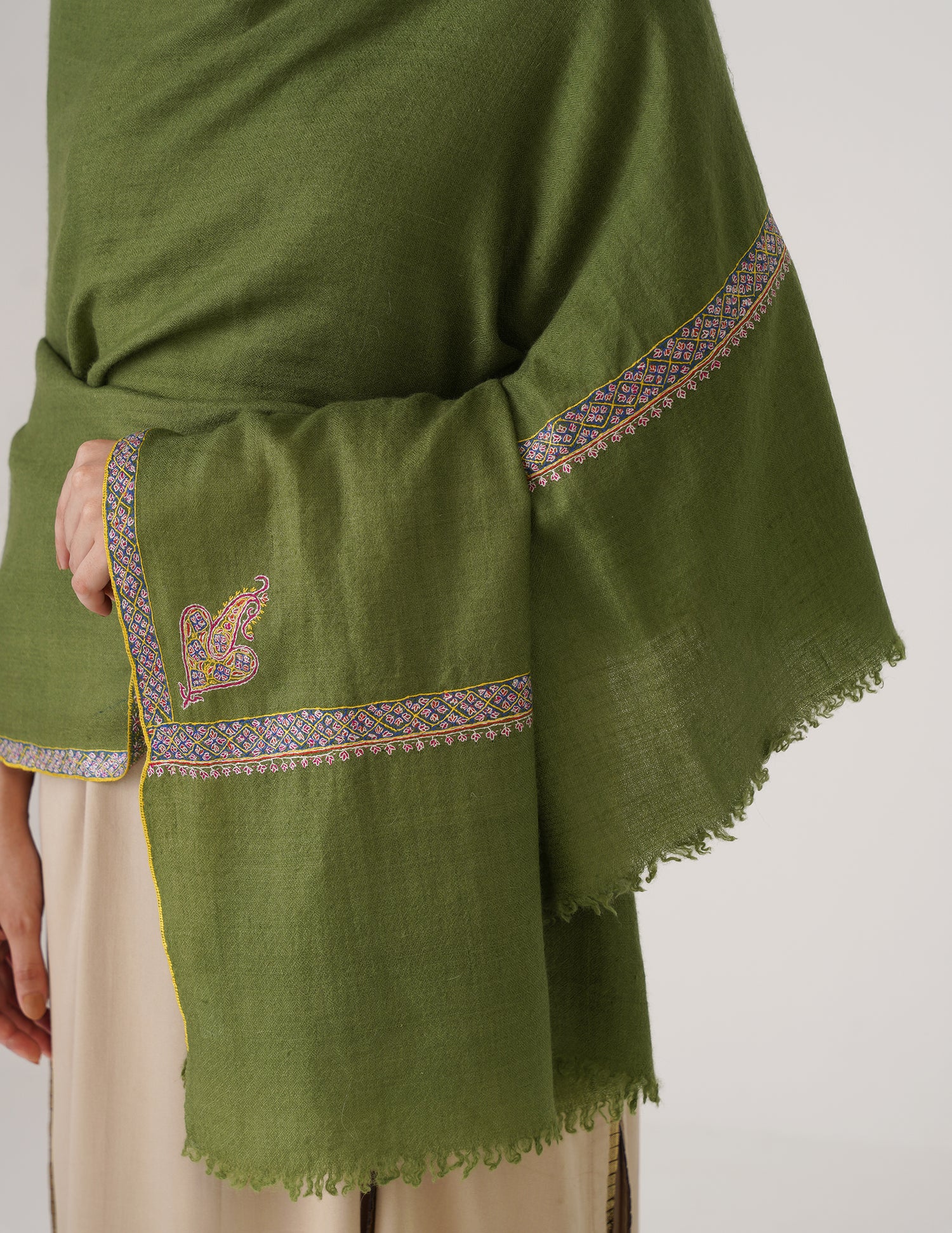 Kashmiri Handwoven Pashmina Sozni Shawl Hashidaar – Cedar Green | Handwoven Heritage | GI Certified - Kashmir Box