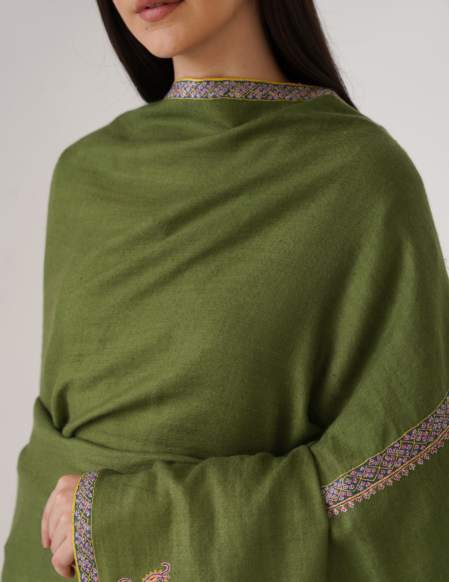 Kashmiri Handwoven Pashmina Sozni Shawl Hashidaar – Cedar Green | Handwoven Heritage | GI Certified - Kashmir Box
