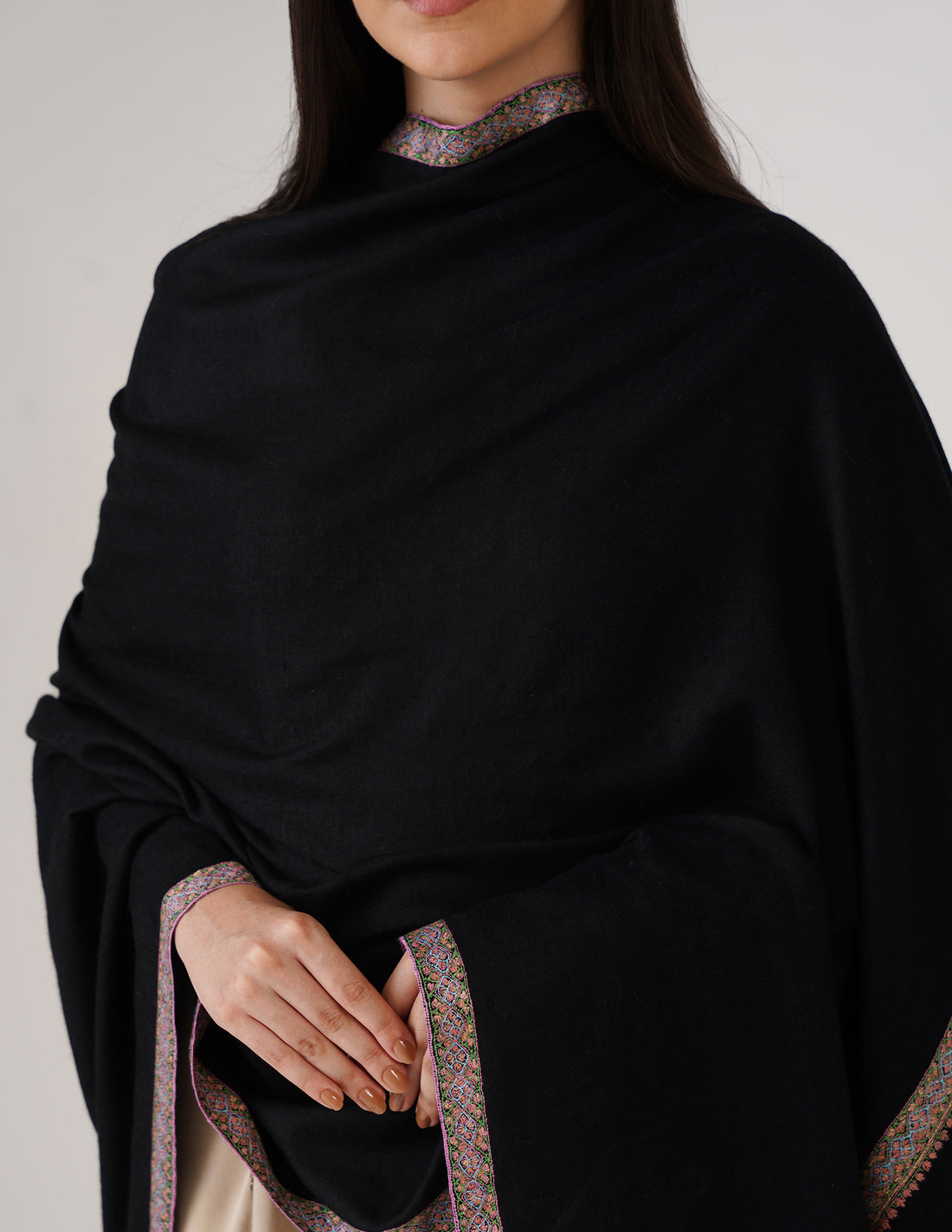 Kashmiri Handwoven Pashmina Sozni Hashidaar Shawl – Black | Luxury Heritage - Kashmir Box