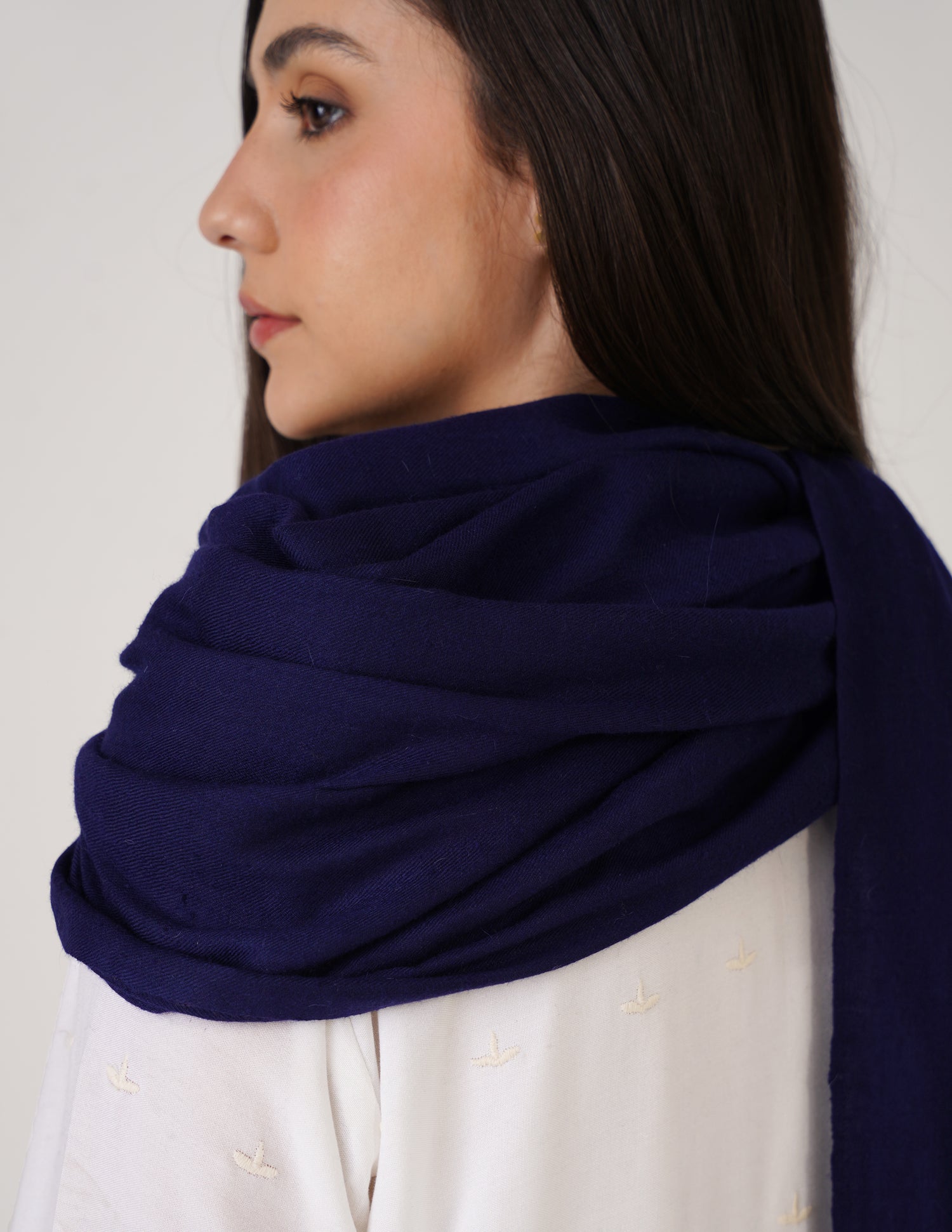 Kashmiri Handwoven Solid Cashmere Pashmina Shawl – Indigo Blue | Handwoven Heritage - Kashmir Box