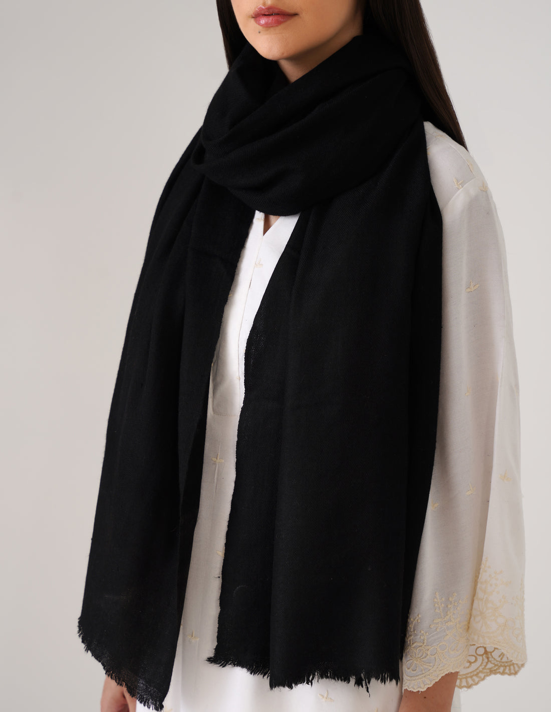 Kashmiri Handwoven Solid Cashmere Pashmina Shawl – Black | Handwoven Heritage - Kashmir Box