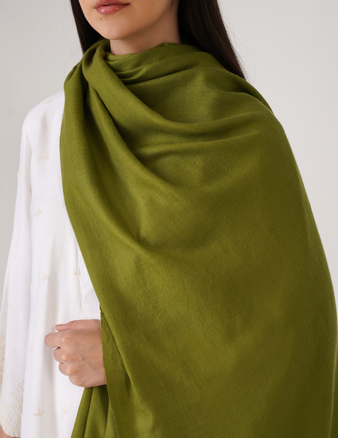 Kashmiri Handwoven Solid Cashmere Pashmina Shawl – Olive Green | Handwoven Heritage - Kashmir Box