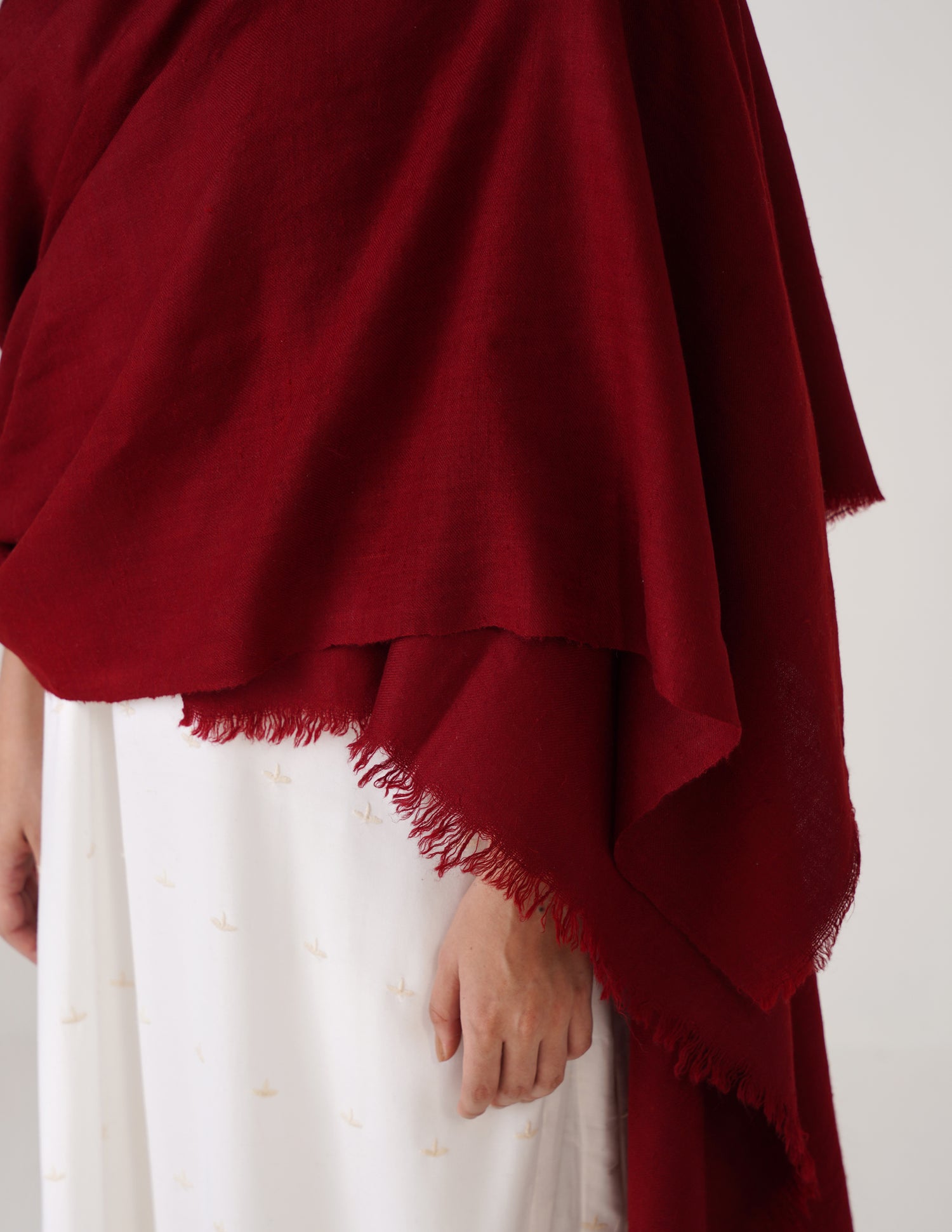 Kashmiri Handwoven Solid Cashmere Pashmina Shawl – Maroon | Handwoven Heritage - Kashmir Box