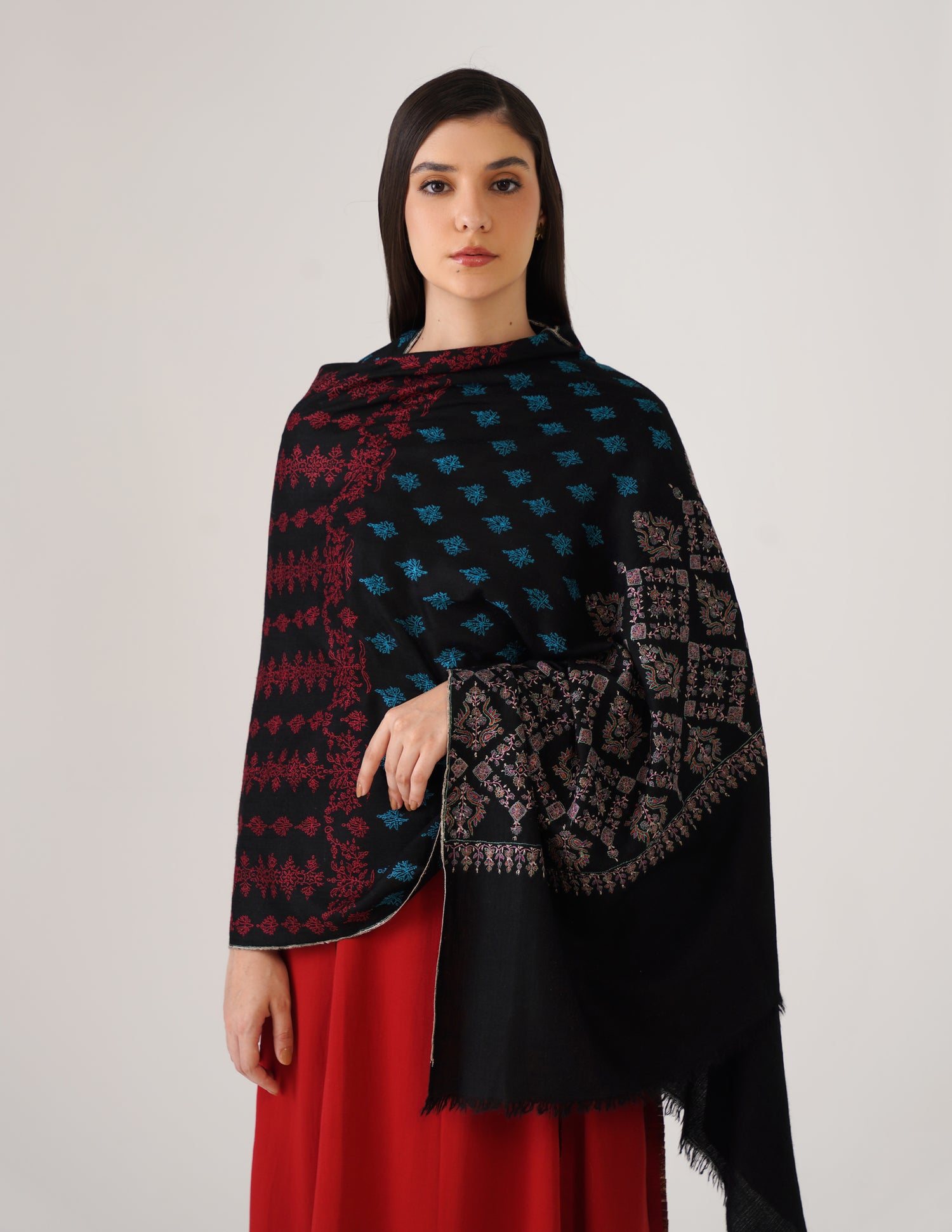 Kashmiri Handwoven Pashmina Sozni Stole Modern Design – Black | Handwoven Heritage - Kashmir Box