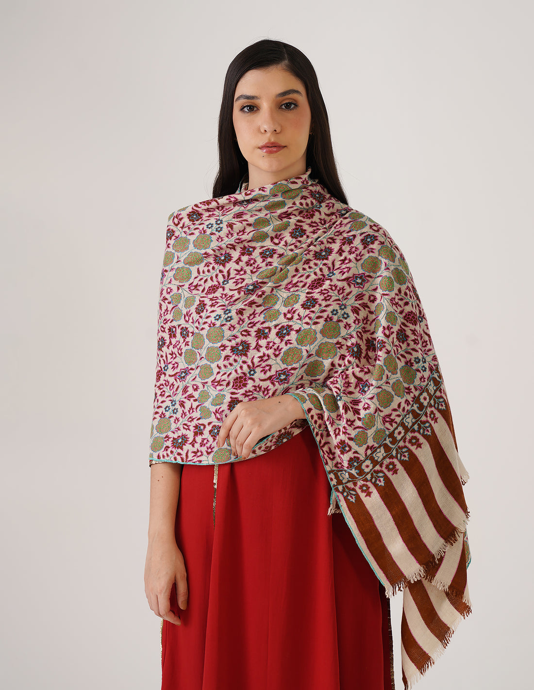 Kashmiri Handwoven Pashmina Sozni Stole Outline Embroidery – Arabian Spice | Handwoven Heritage | GI Certified - Kashmir Box