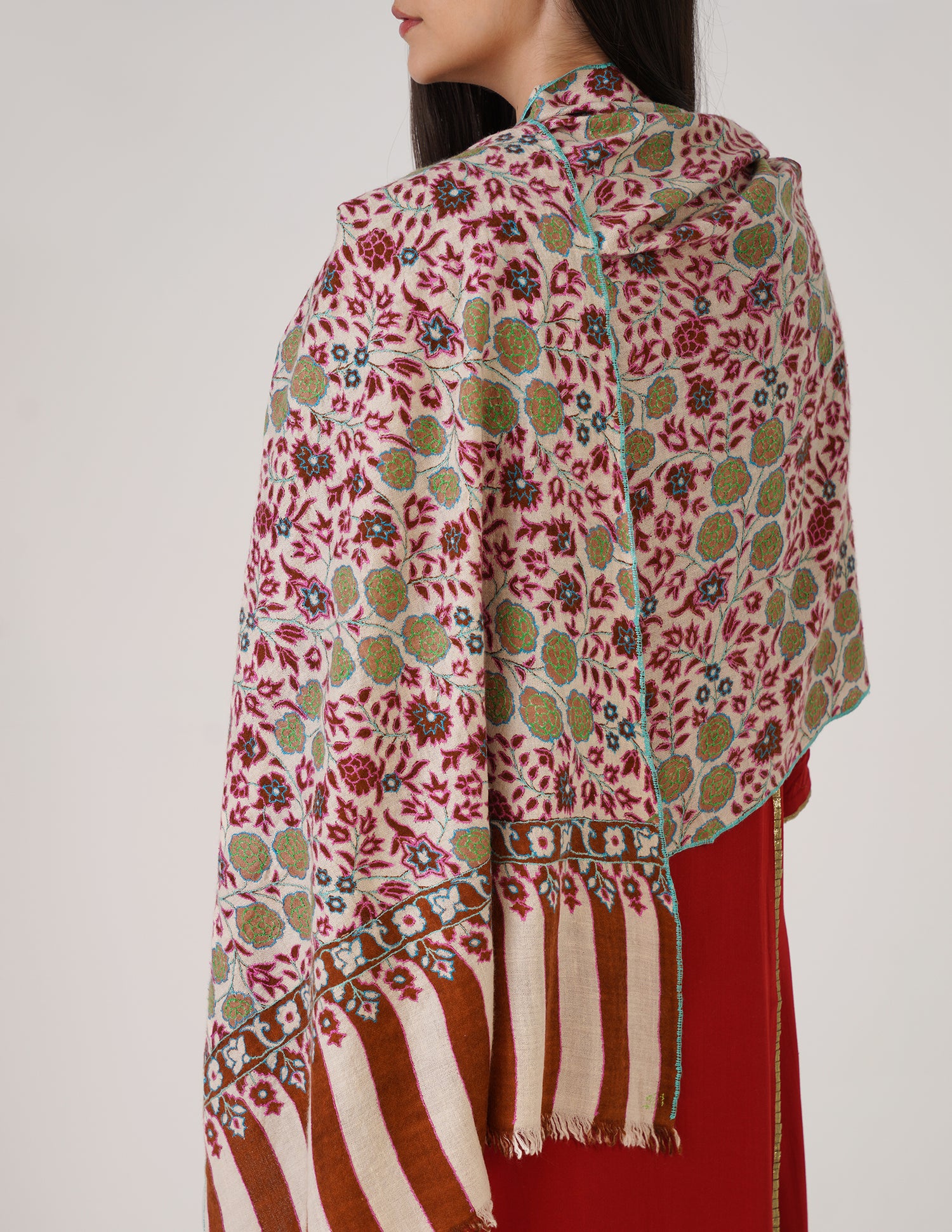 Kashmiri Handwoven Pashmina Sozni Stole Outline Embroidery – Arabian Spice | Handwoven Heritage | GI Certified - Kashmir Box