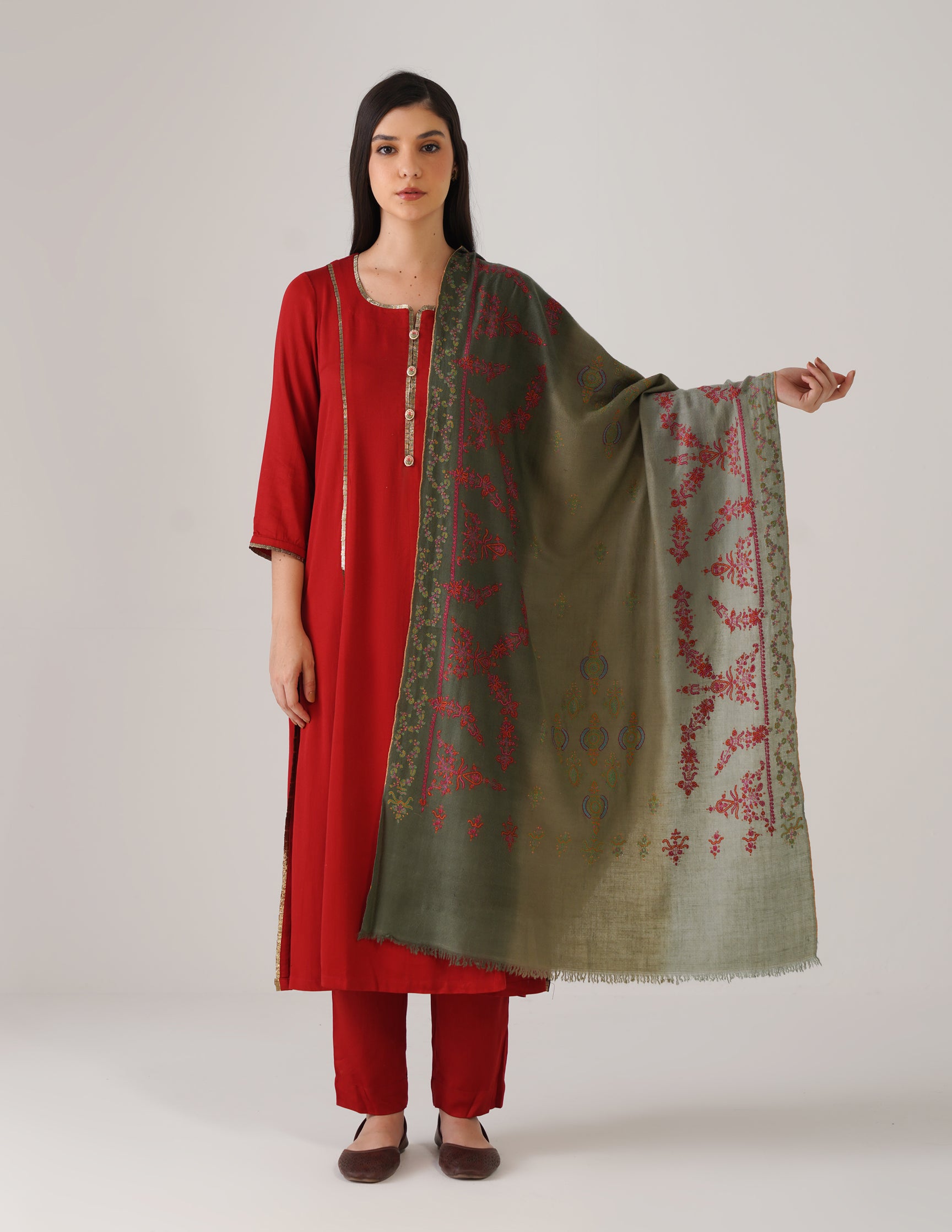 Kashmiri Handwoven Pashmina Sozni Stole Modern Design – Ombre Green | Handwoven Heritage - Kashmir Box