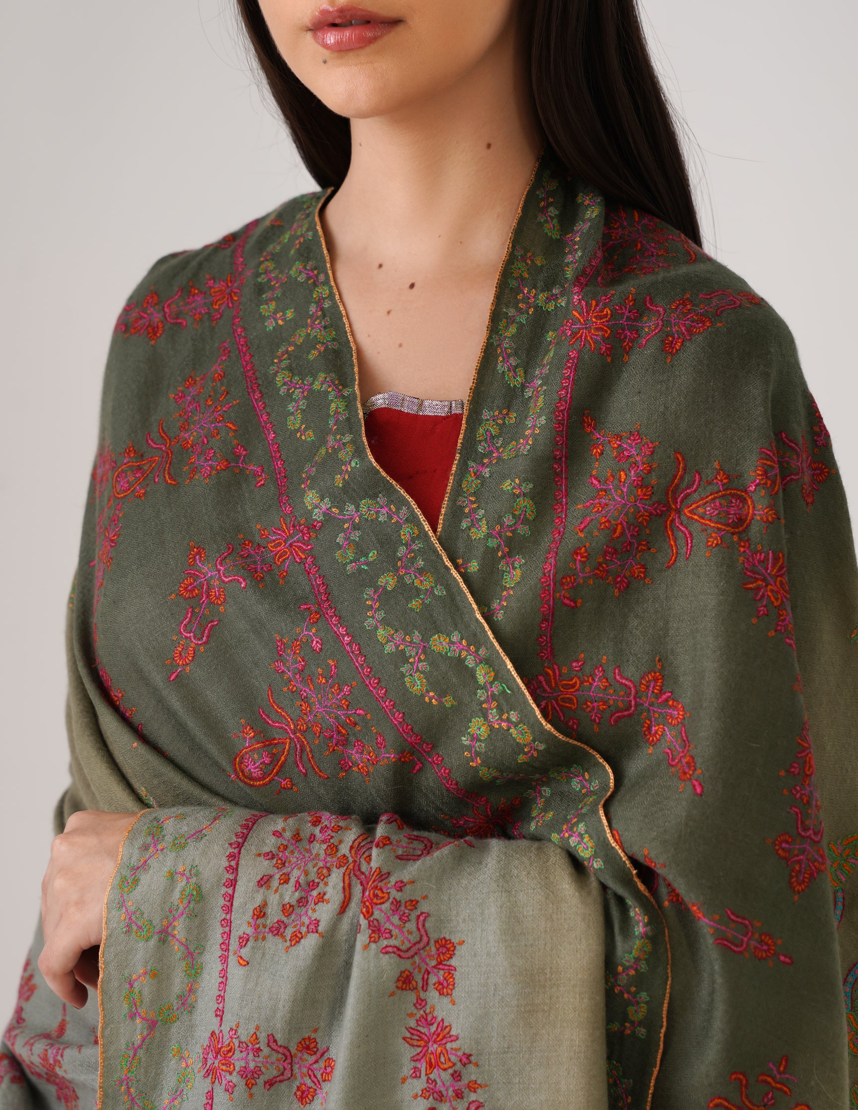 Kashmiri Handwoven Pashmina Sozni Stole Modern Design – Ombre Green | Handwoven Heritage - Kashmir Box