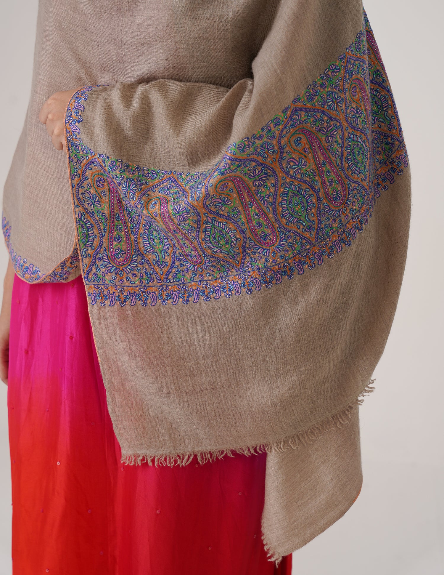 Kashmiri Handwoven Pashmina Sozni Palladar Stole – Natural | Luxury Heritage - Kashmir Box