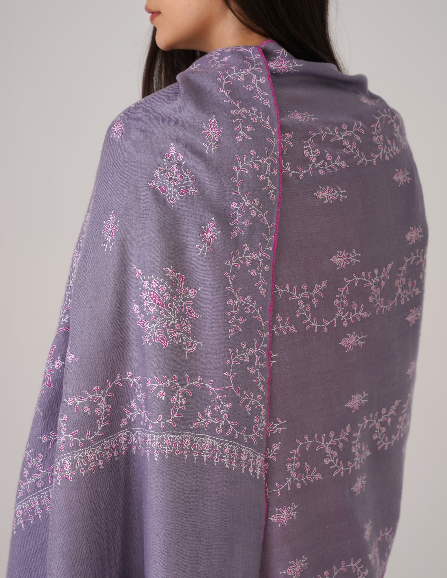Kashmiri Handwoven Pashmina Sozni Stole Modern Design – Grey with White &amp; Pink | Handwoven Heritage - Kashmir Box