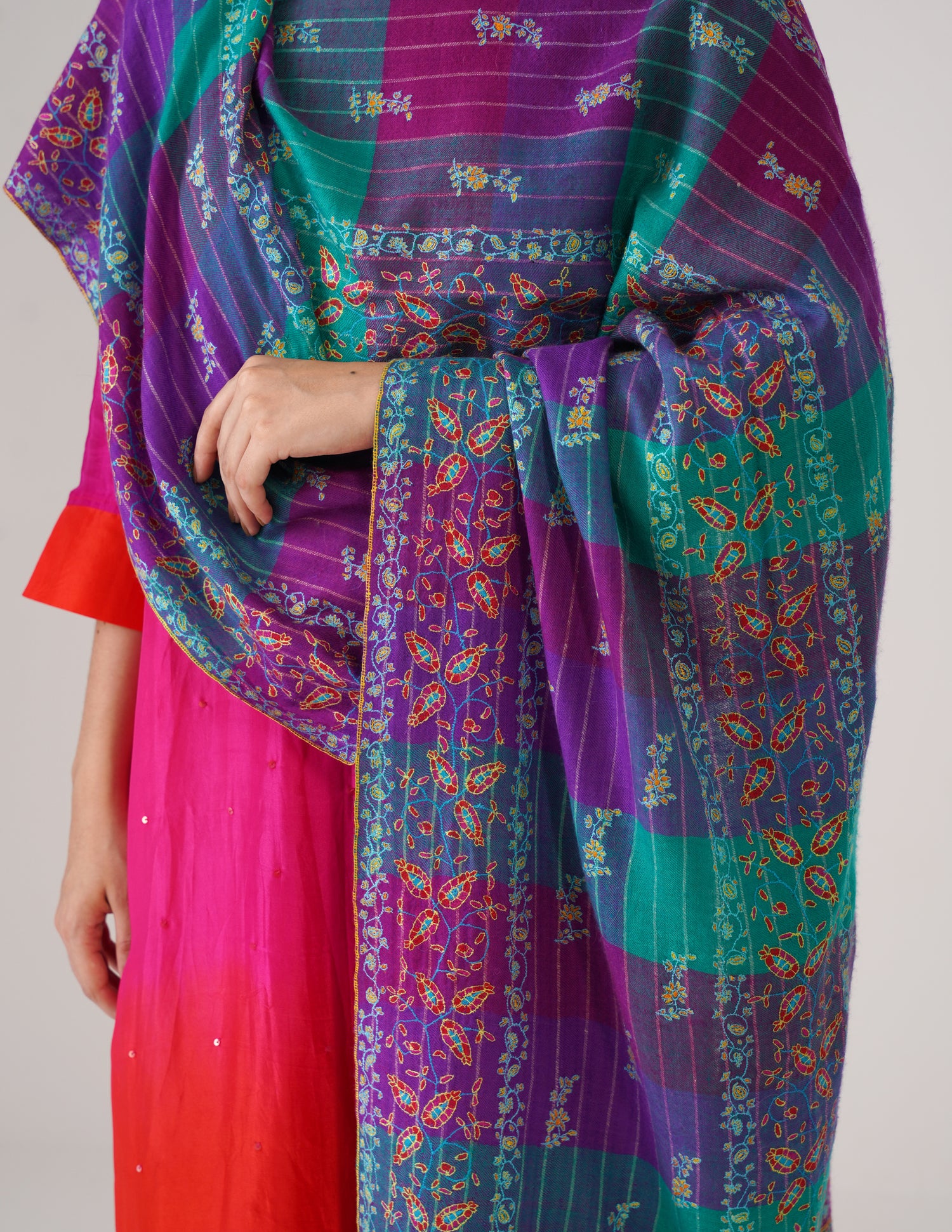 Kashmiri Handwoven Pashmina Sozni Stole Modern Checkered – Natural Undyed | Handwoven Heritage (Copy) - Kashmir Box