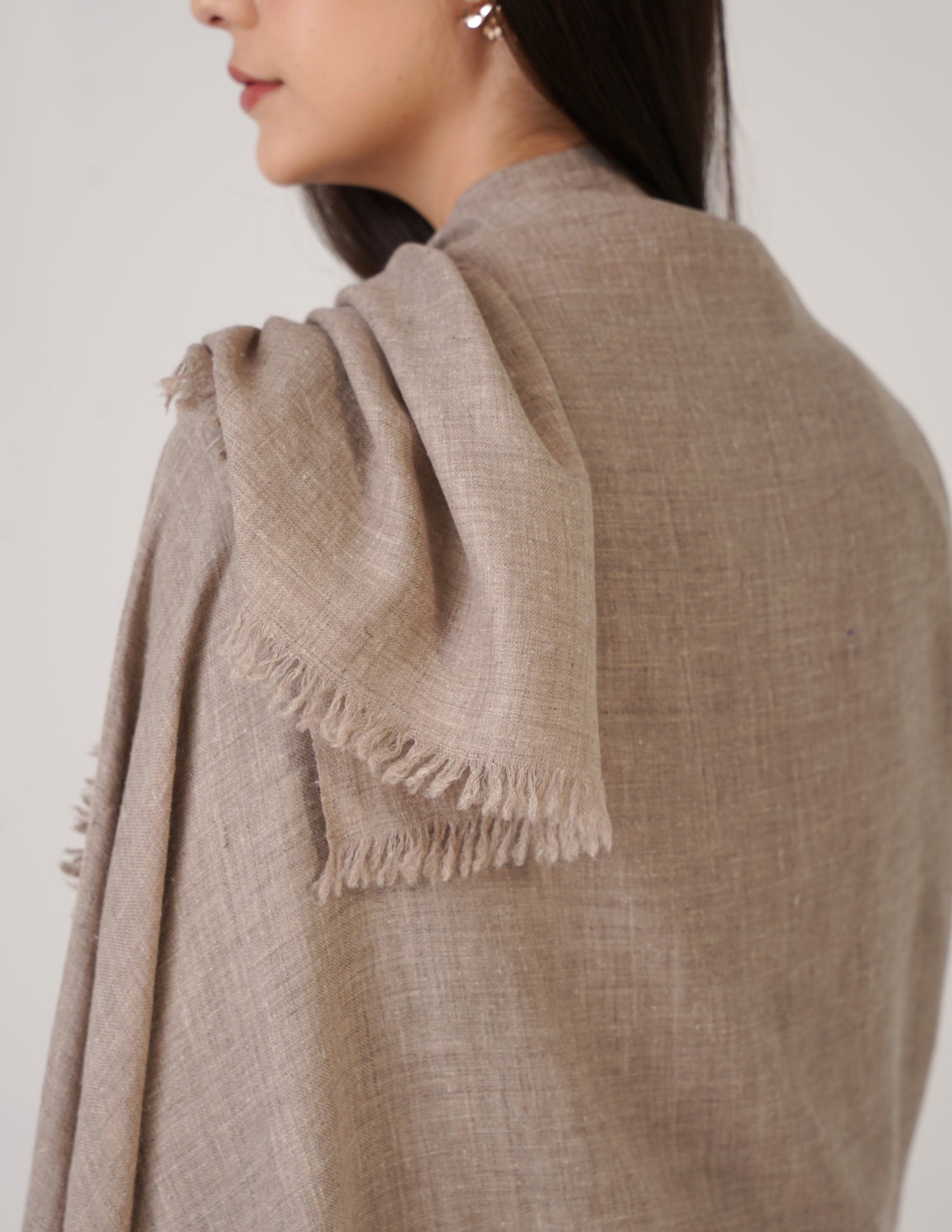 Kashmiri Handwoven Solid Cashmere Pashmina Shawl – Natural | Handwoven Heritage - Kashmir Box