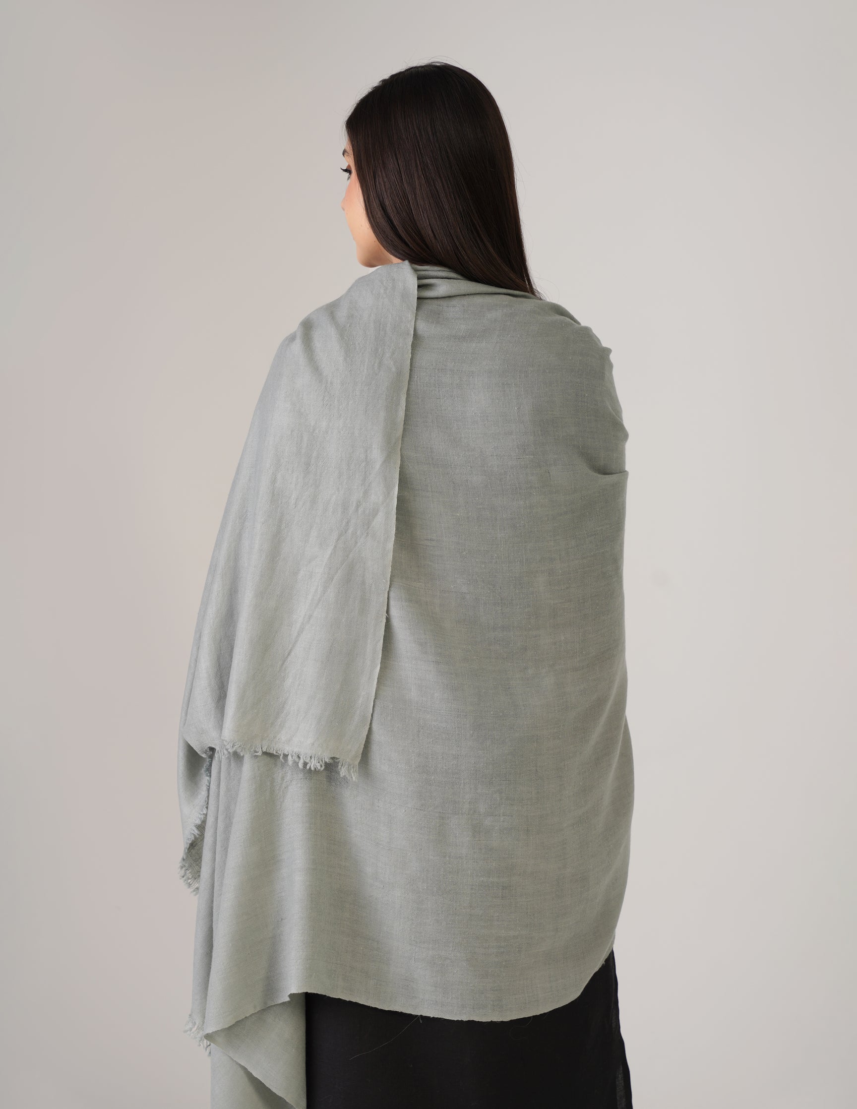 Kashmiri Handwoven Solid Cashmere Pashmina Shawl – Silver Grey | Handwoven Heritage - Kashmir Box