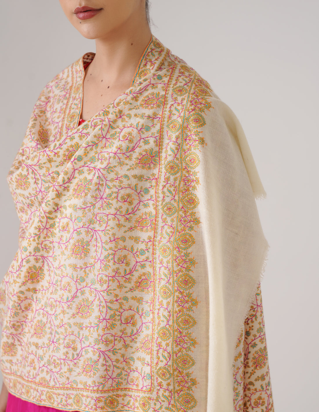 Kashmiri Handwoven Pashmina Sozni Stole Neem Jama – Off White | Handwoven Heritage - Kashmir Box