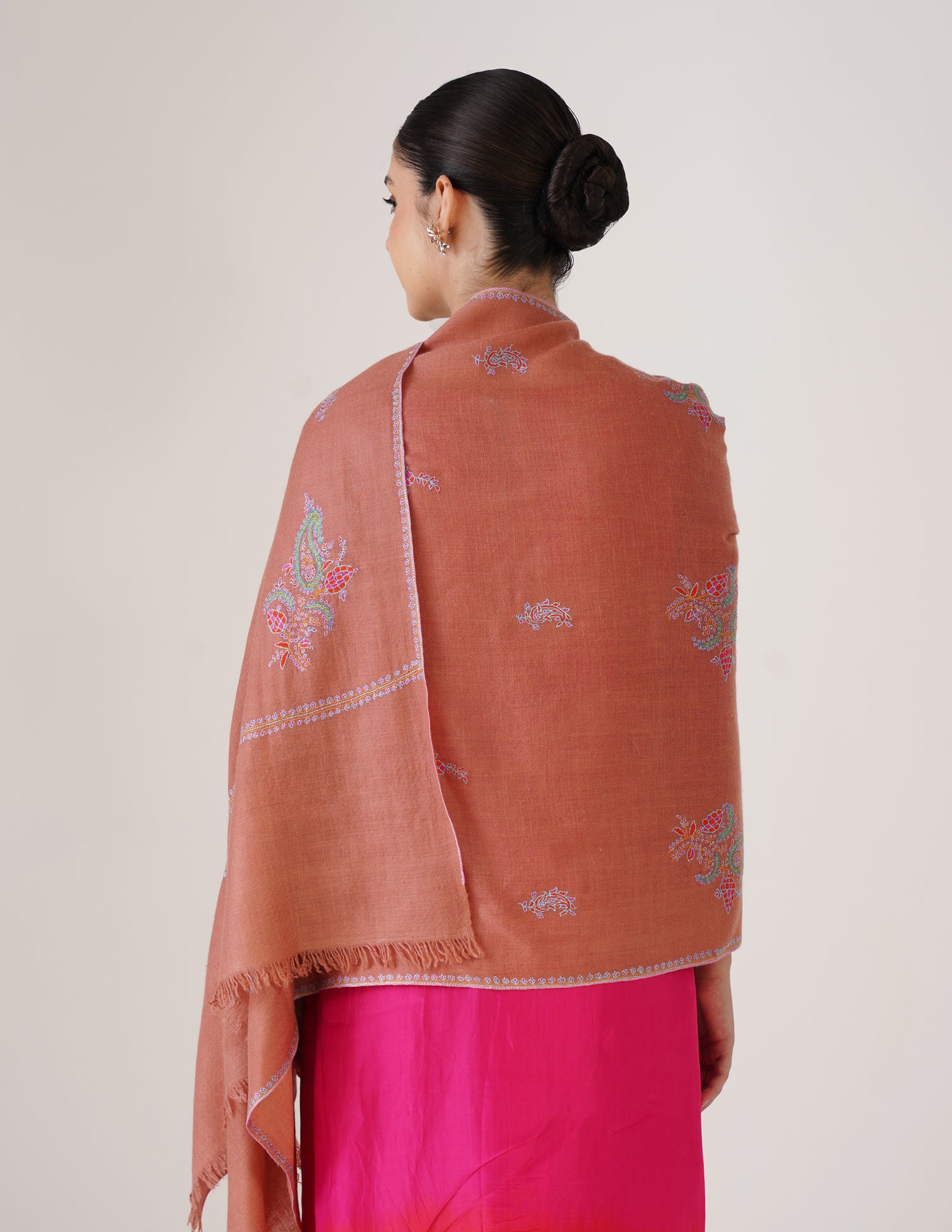 Kashmiri Handwoven Pashmina Sozni Stole Bootidar – Peach | Handwoven Heritage - Kashmir Box