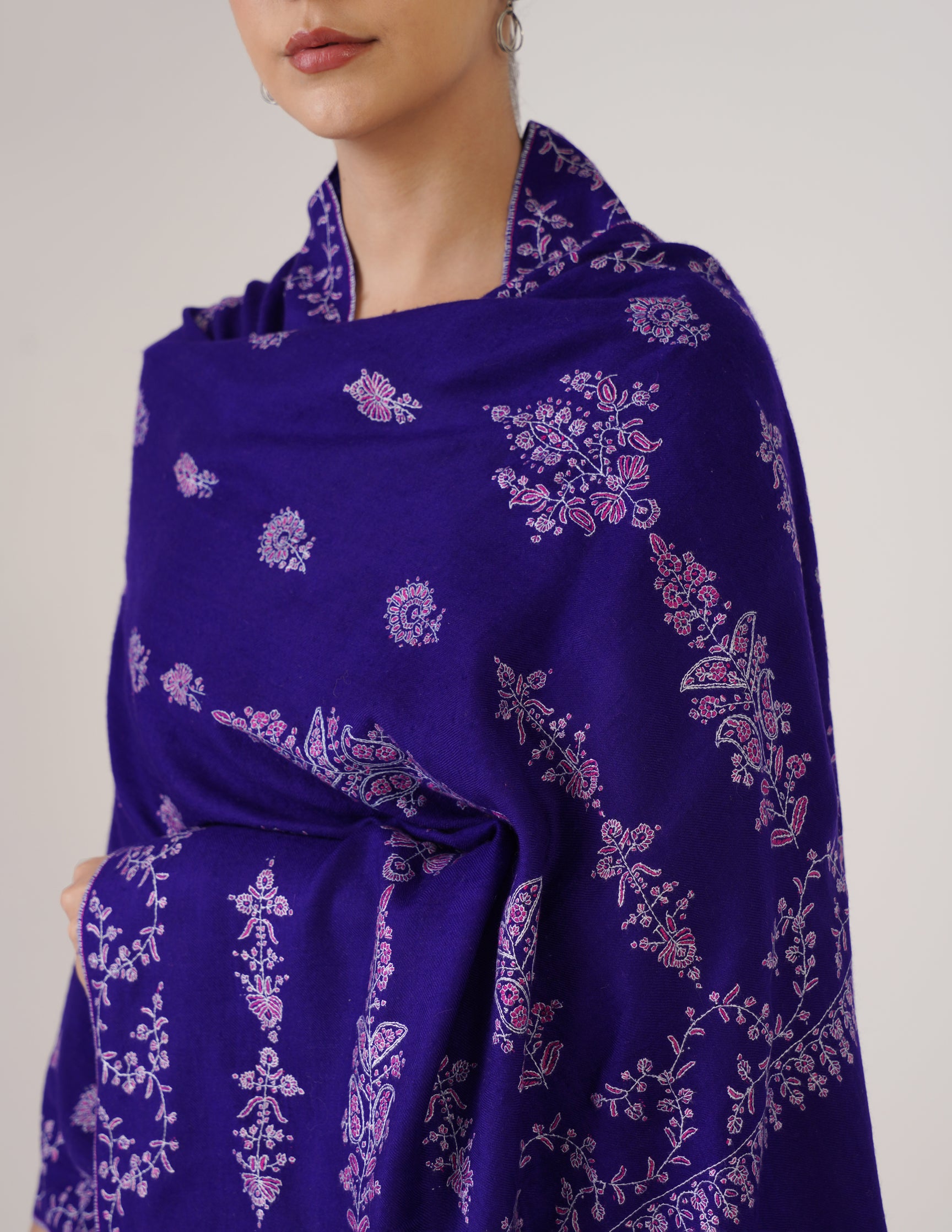Kashmiri Handwoven Pashmina Sozni Stole Modern Design – Royal Blue | Handwoven Heritage - Kashmir Box
