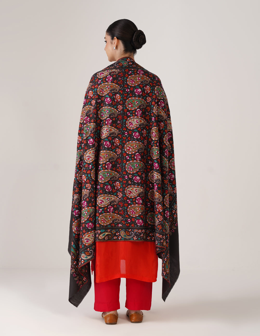 Kashmiri Handwoven Pashmina Sozni Shawl Jaalidar – Black &amp; Grey | Multicolour Heritage - Kashmir Box