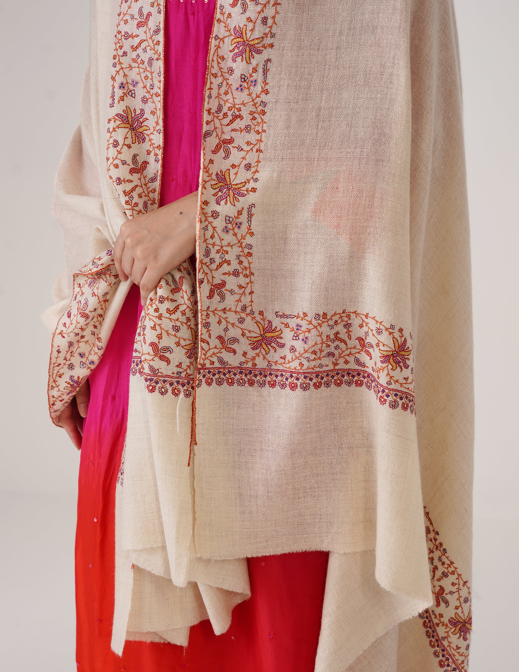 Kashmiri Handwoven Pashmina Sozni Shawl Doredaar – Off-White