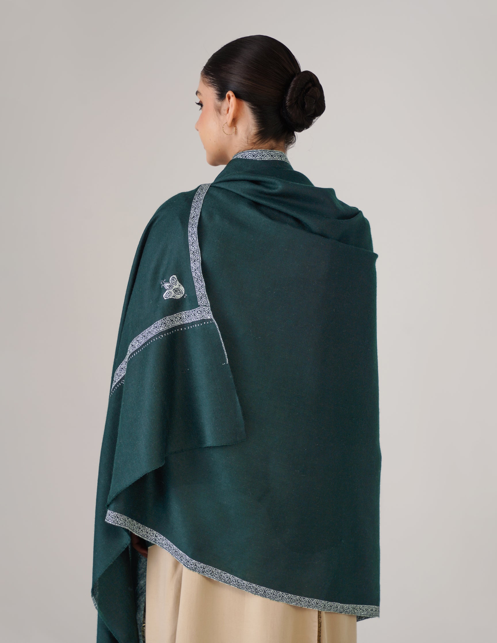 Kashmiri Handwoven Pashmina Sozni Shawl Hashidaar – Bottle Green | Light Green &amp; Black Heritage - Kashmir Box