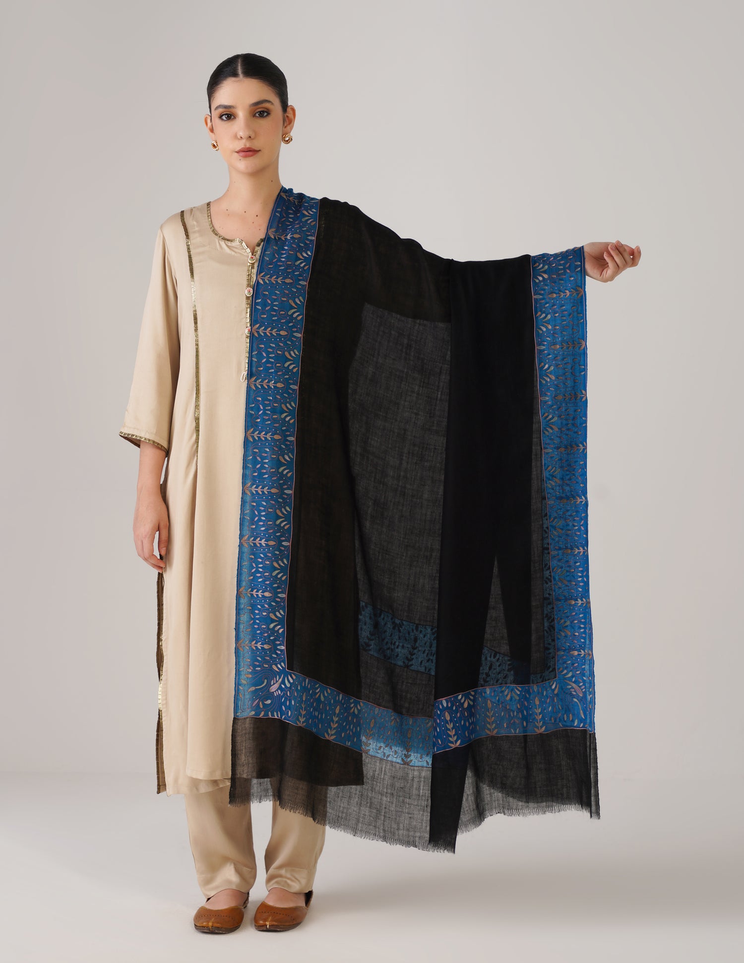 Kashmiri Handwoven Pashmina Sozni Shawl Modern Design – Black | Multicolour Heritage - Kashmir Box