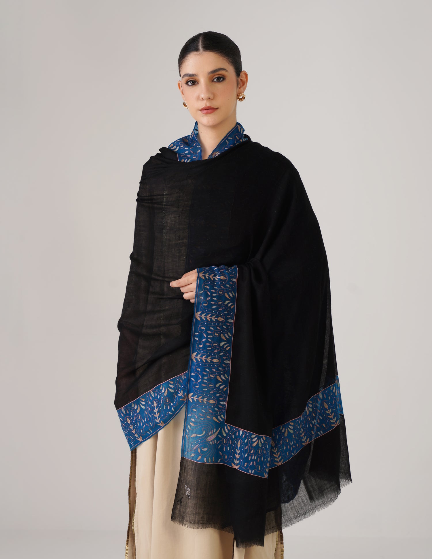 Kashmiri Handwoven Pashmina Sozni Shawl Modern Design – Black | Multicolour Heritage - Kashmir Box