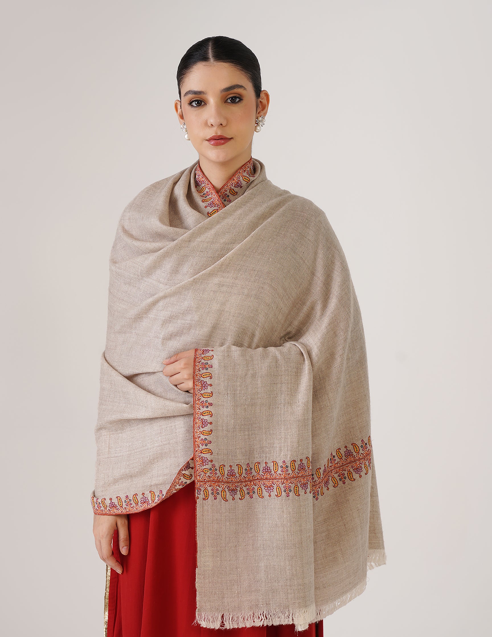 Kashmiri Handwoven Pashmina Sozni Doredaar Shawl – Natural White