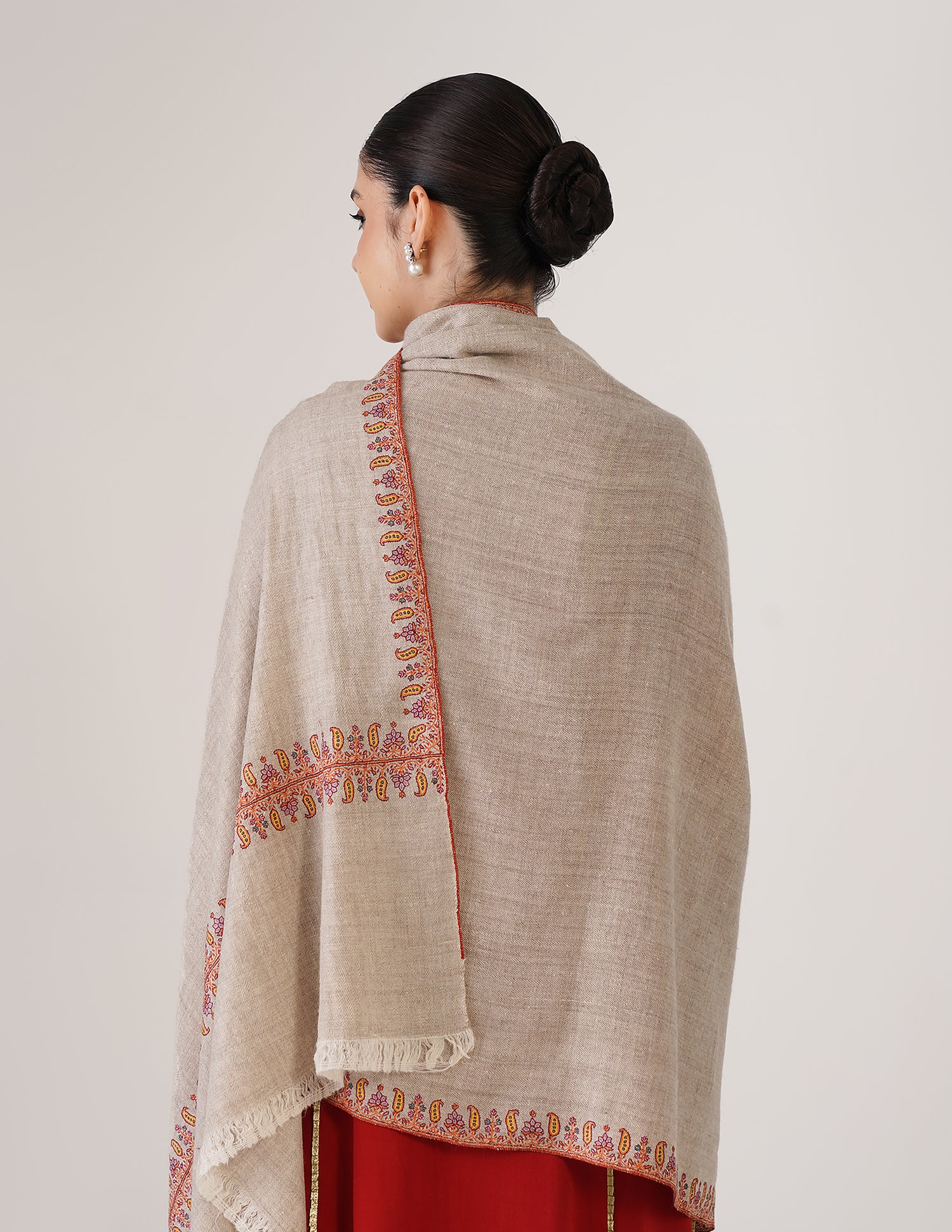 Kashmiri Handwoven Pashmina Sozni Shawl Doredaar – Natural White | Handwoven Heritage - Kashmir Box