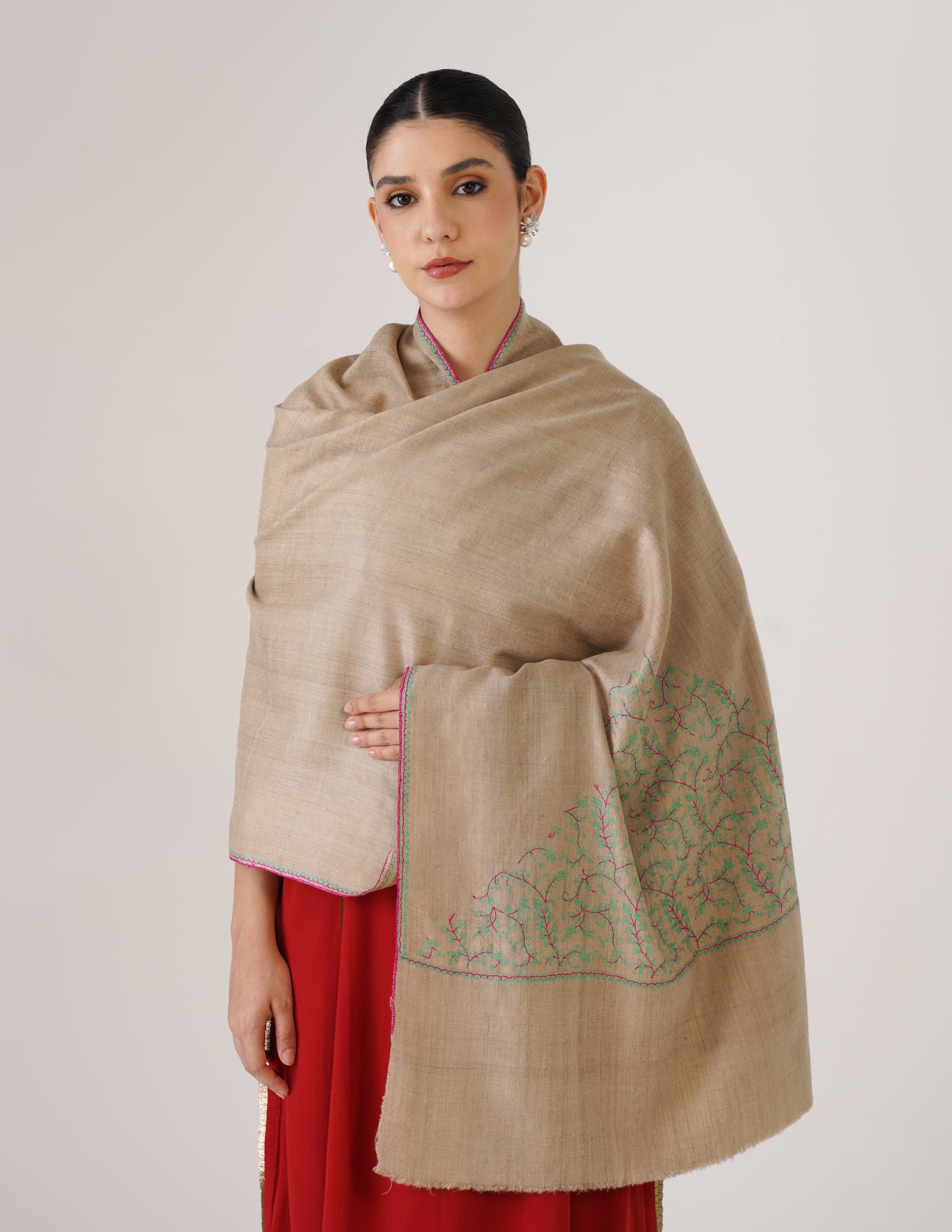 Kashmiri Handwoven Pashmina Sozni Stole Paldaar – Natural | Handwoven Heritage - Kashmir Box