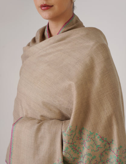 Kashmiri Handwoven Pashmina Sozni Stole Paldaar – Natural | Handwoven Heritage - Kashmir Box